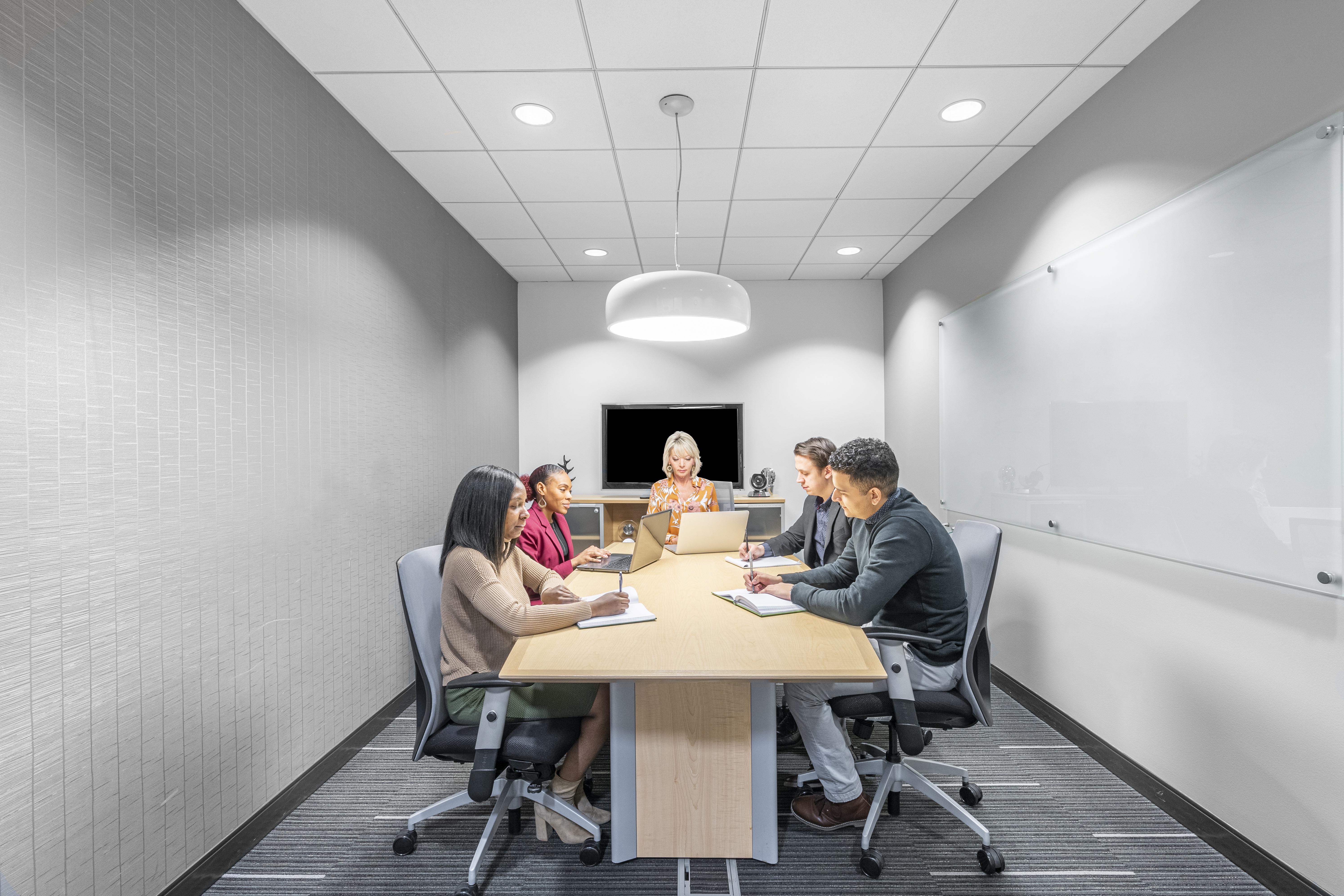 Regus - Illinois, Schaumburg - Woodfield Preserve image 5