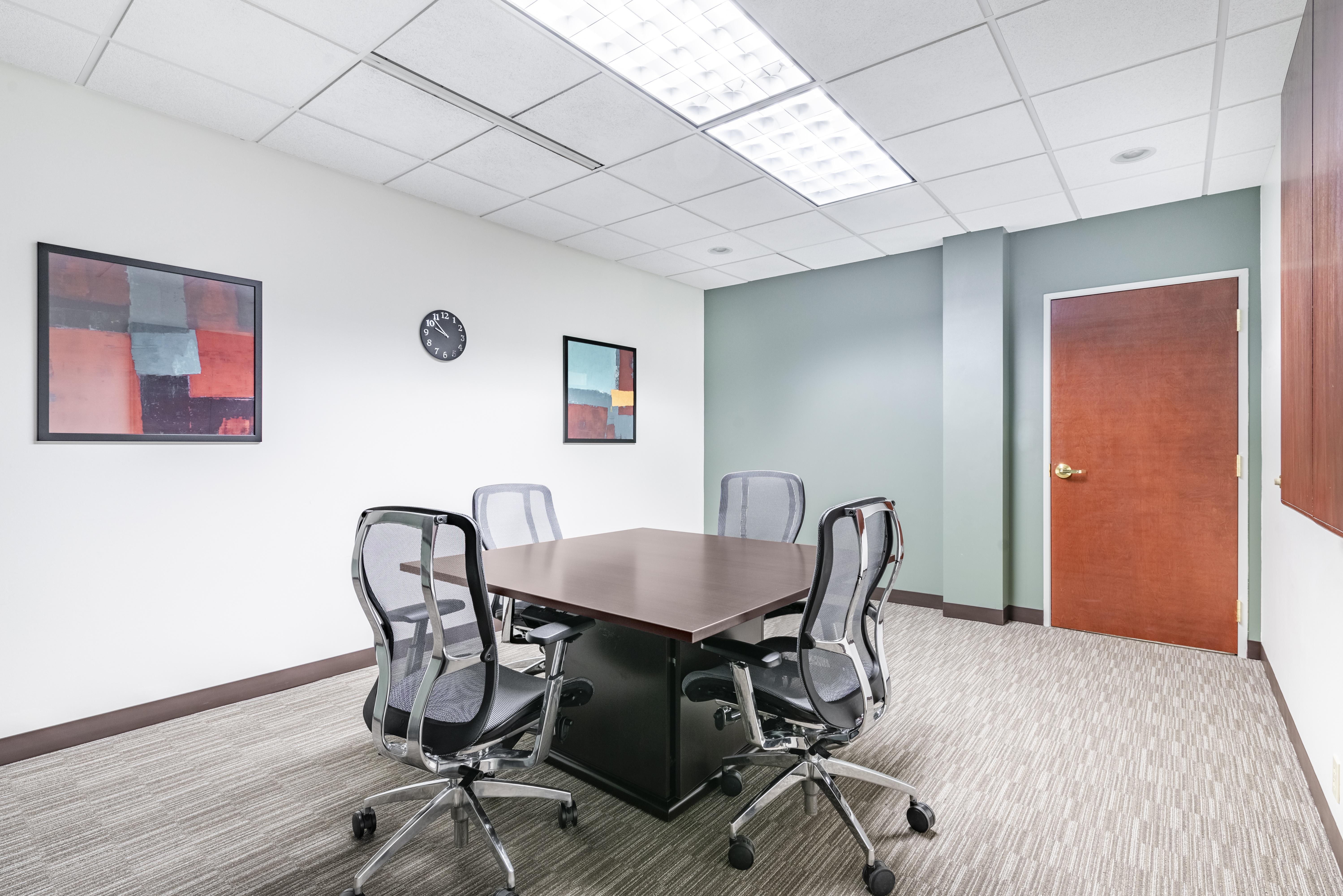 Regus - Indiana, Indianapolis - Lakefront at Keystone image 4