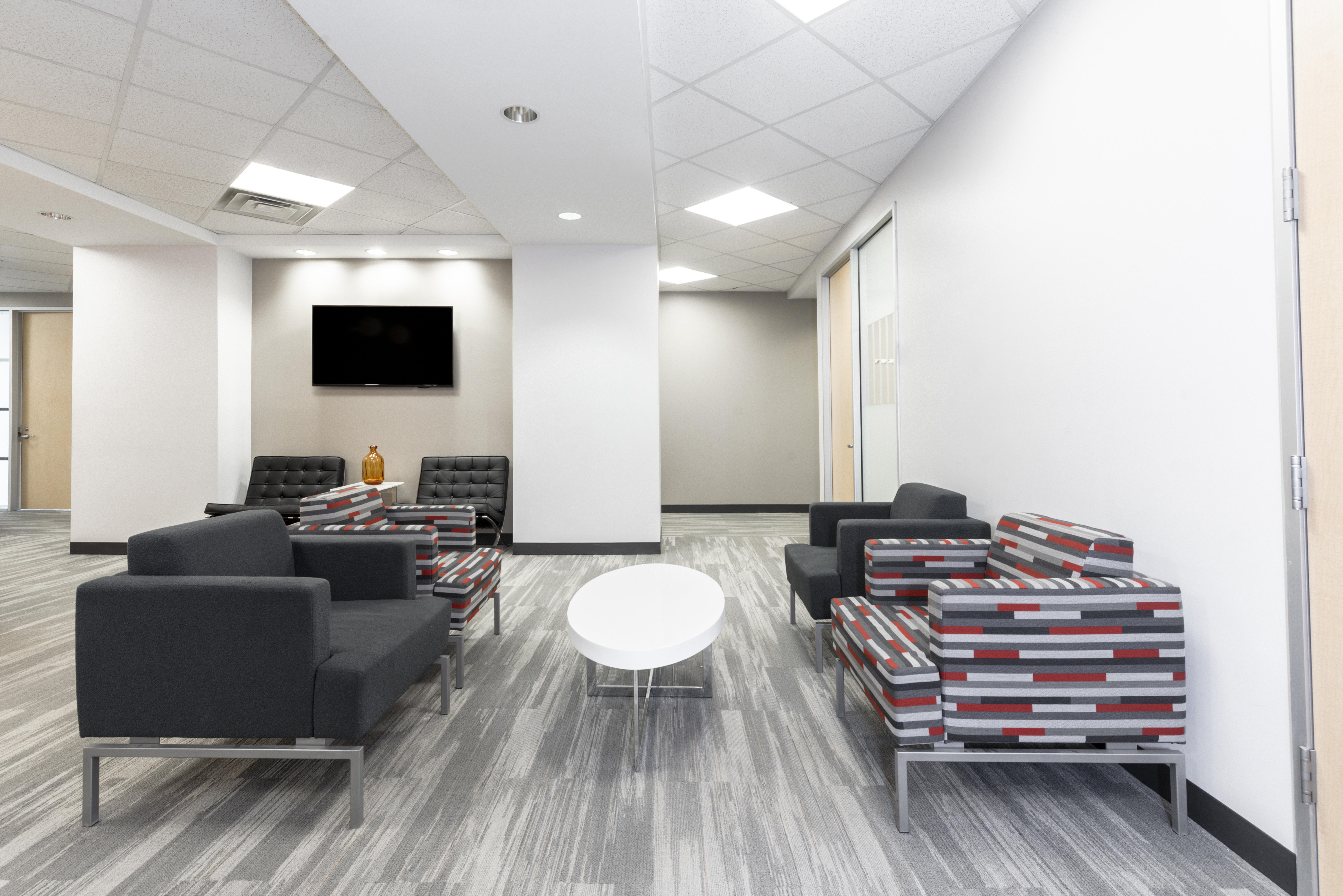 Regus - Indiana, Indianapolis - Parkwood Crossing image 5