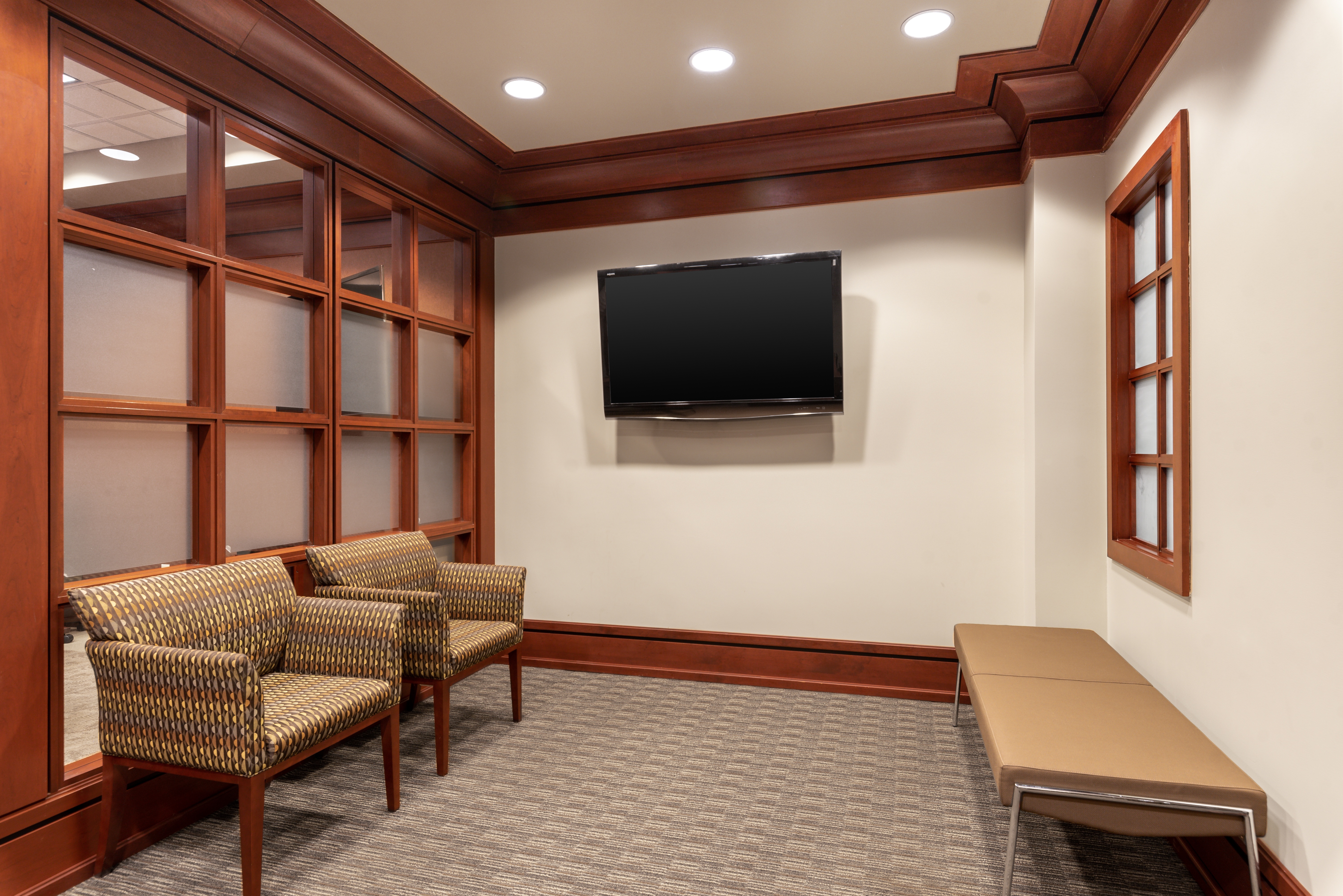 Regus - Indiana, Indianapolis - River Crossing at Keystone (Office Suites Plus) image 5