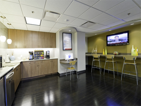 Regus - Missouri, Kansas City - Zona Rosa image 5