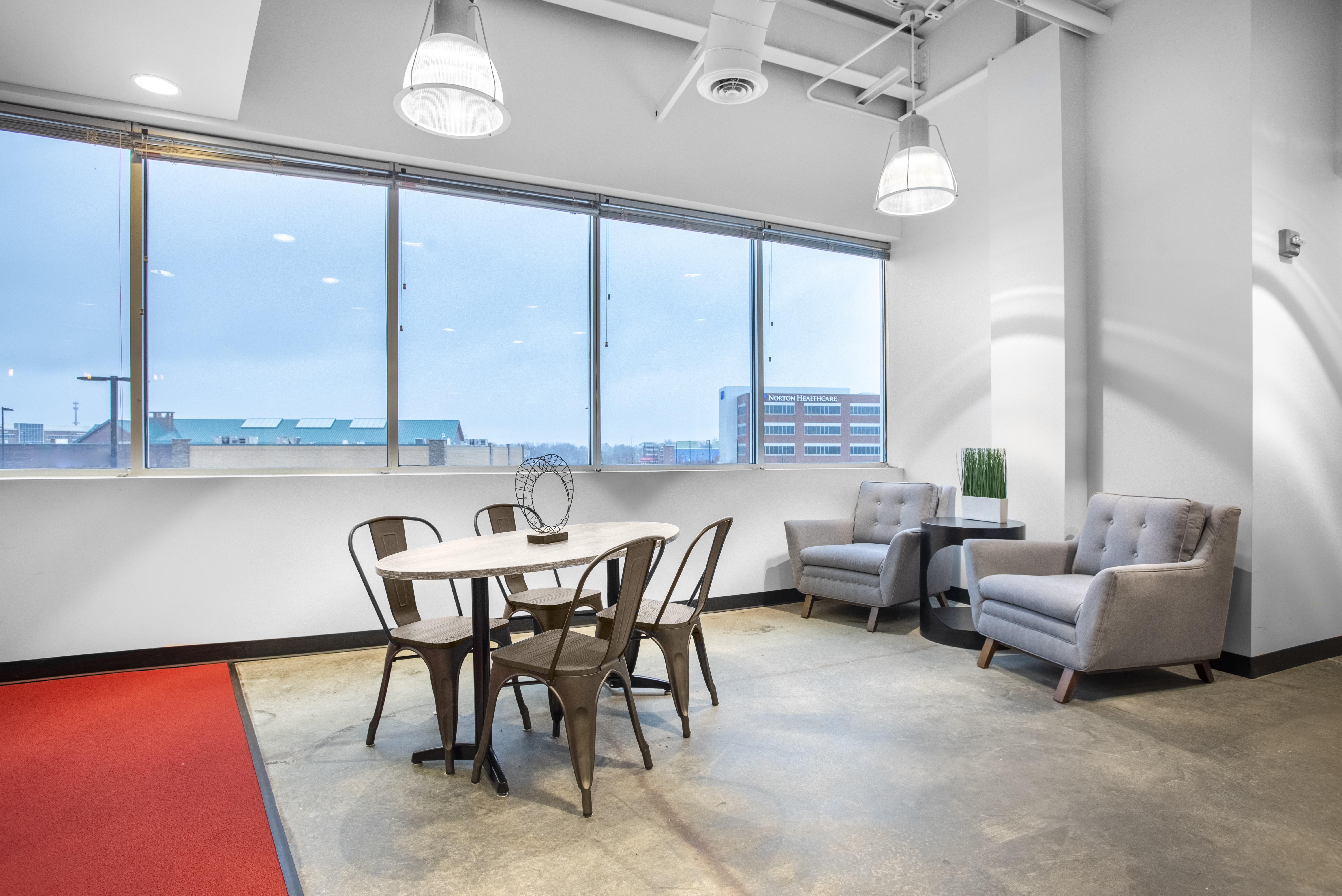 Regus - Kentucky, Louisville - Brownsboro Crossing image 5