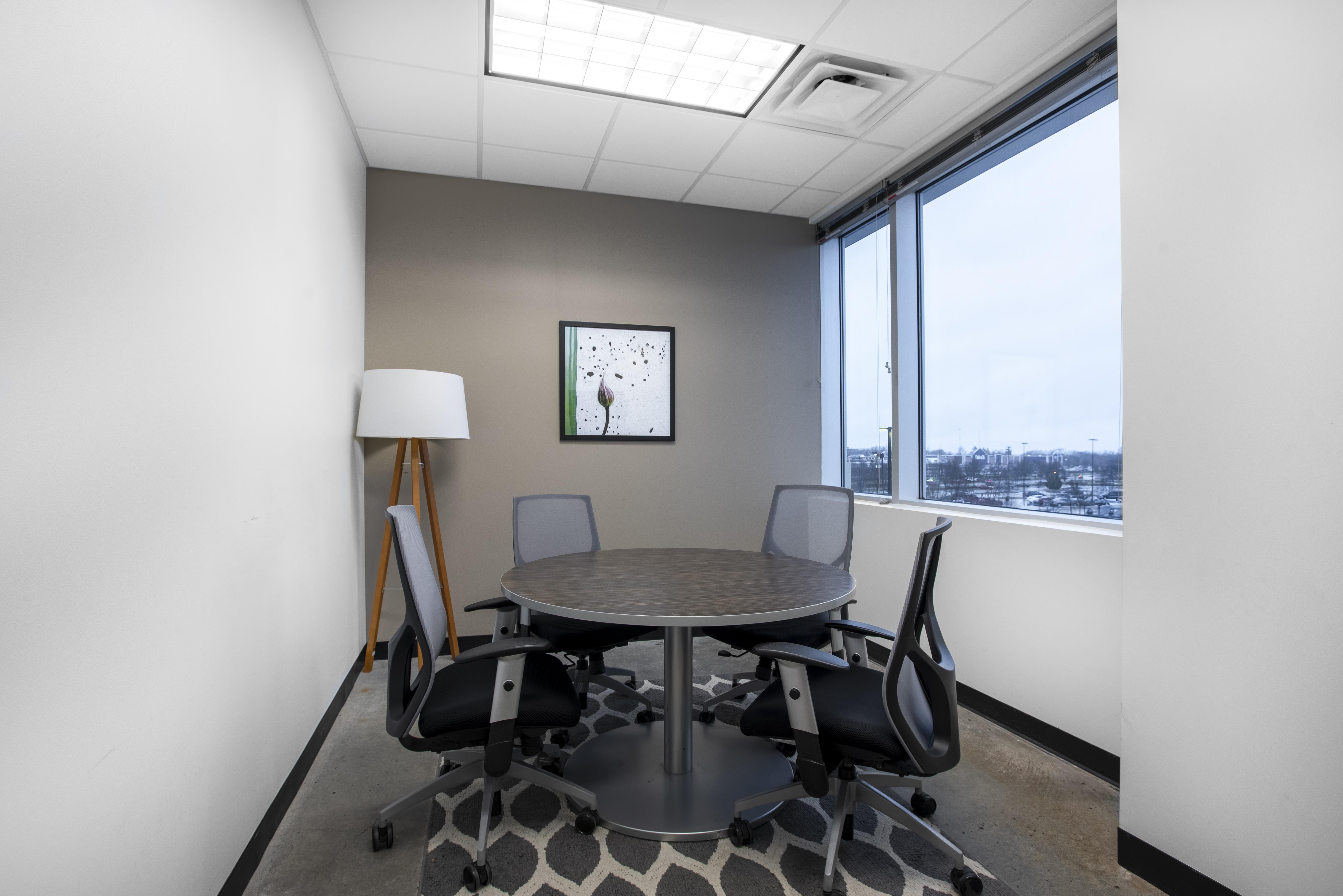 Regus - Kentucky, Louisville - Brownsboro Crossing profile image