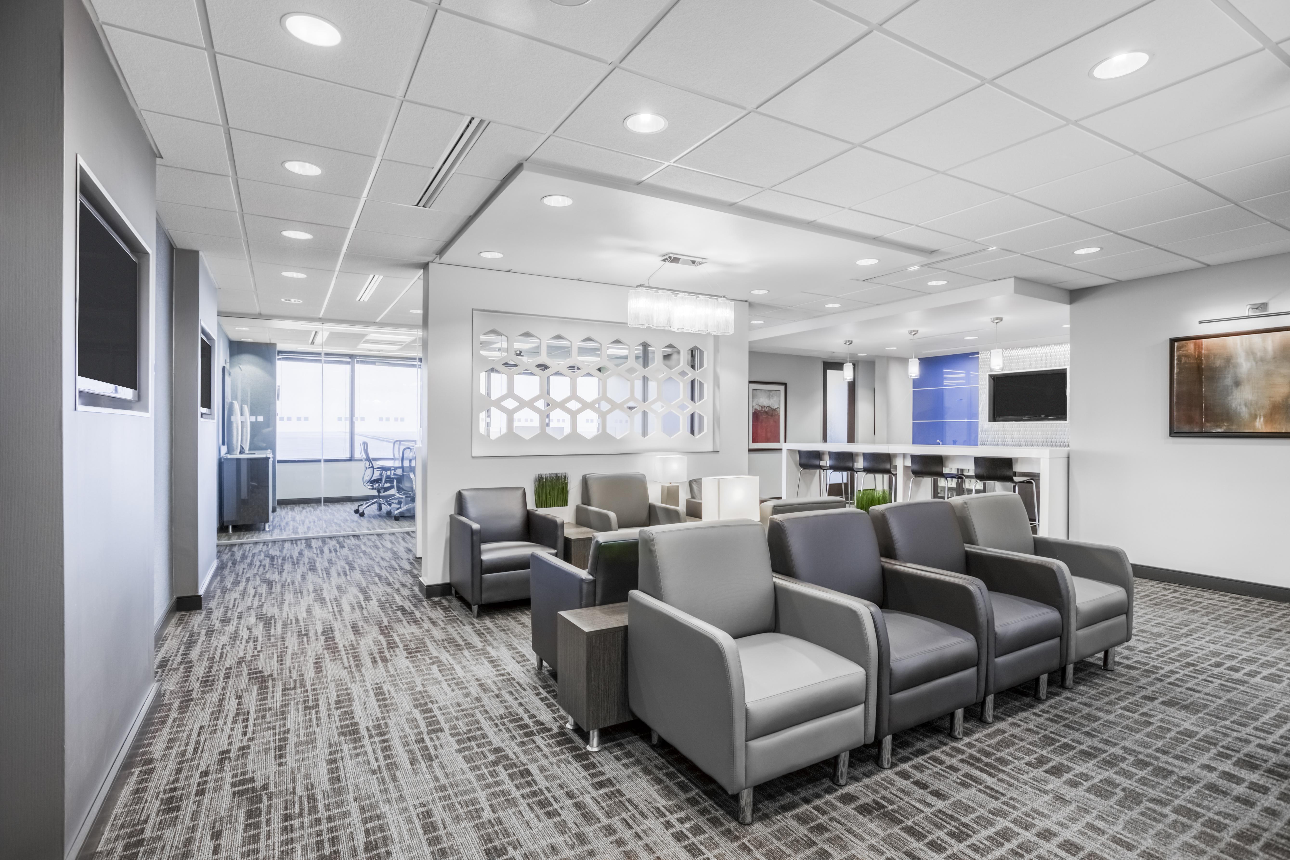 Regus - Louisiana, New Orleans - Metairie - One Lakeway image 5