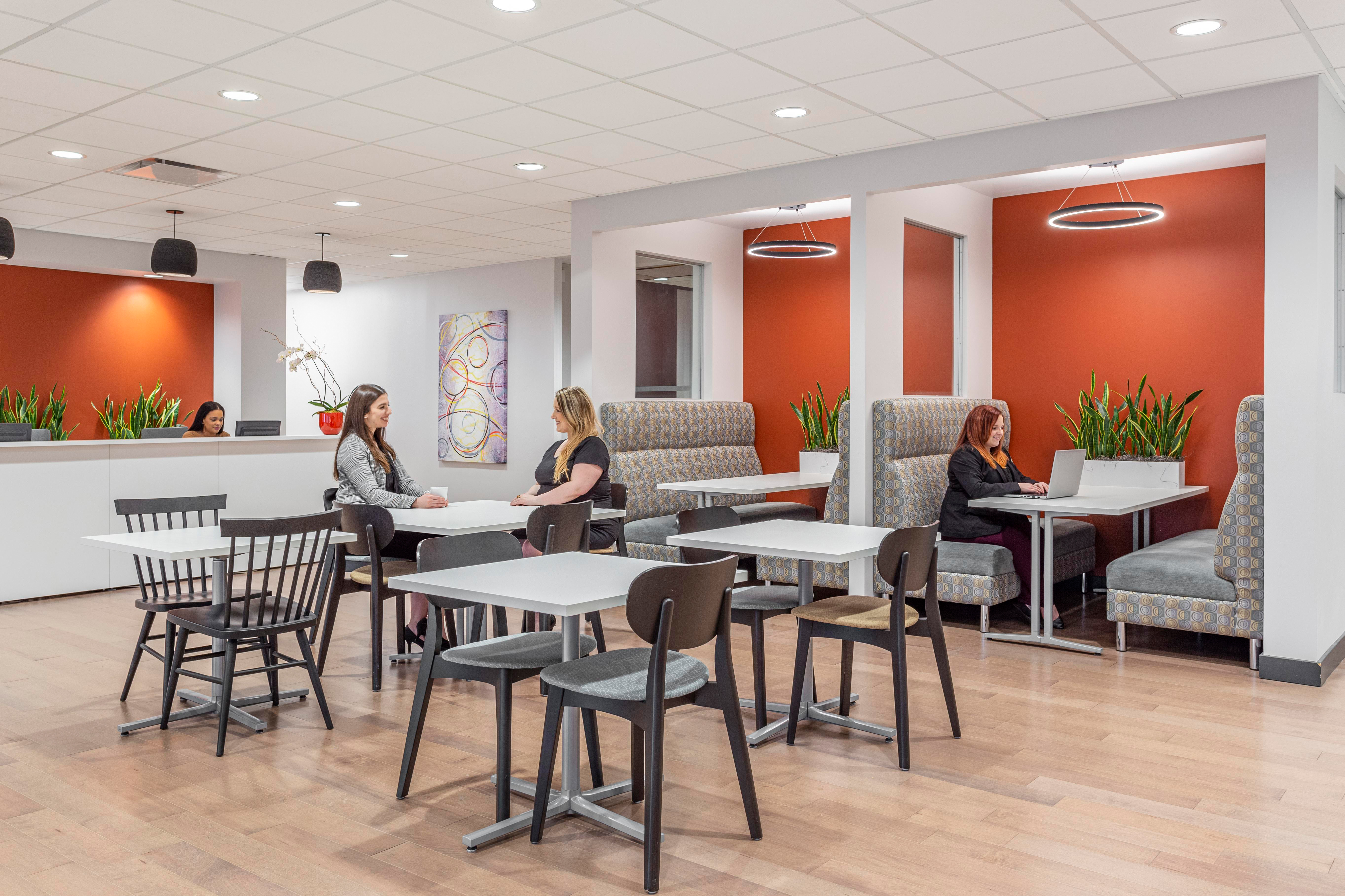 Regus - Louisiana, New Orleans - Place St. Charles image 2