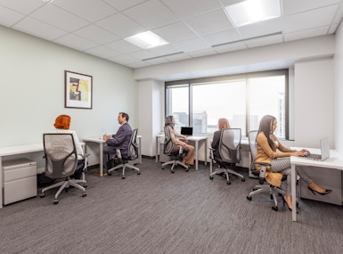 Regus - Louisiana, New Orleans - Place St. Charles image 4