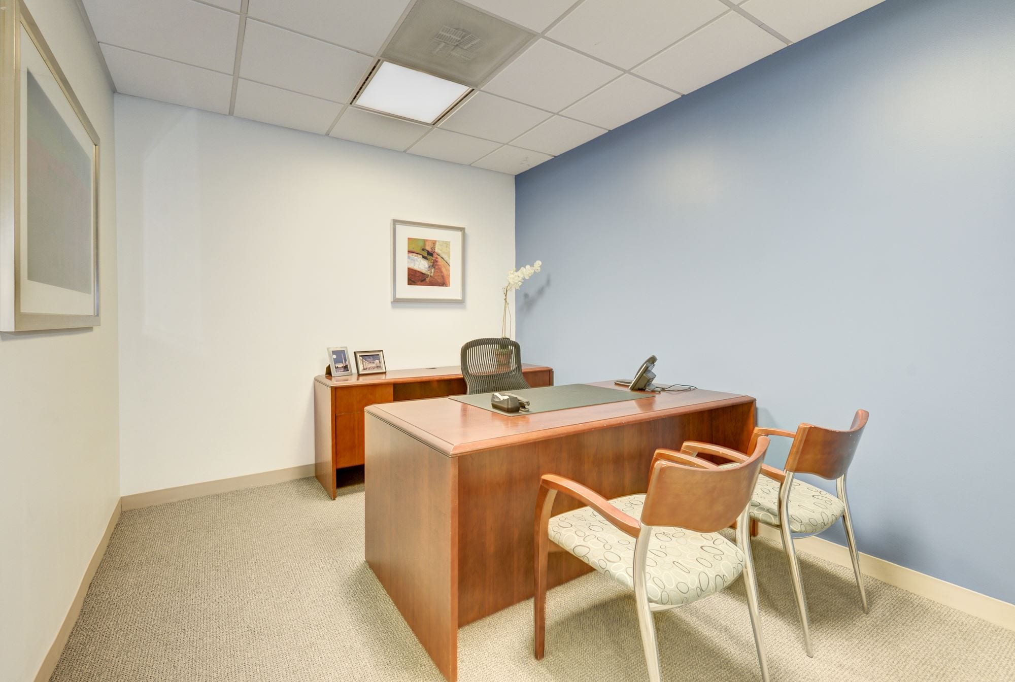 Carr Workplaces Bethesda image 4