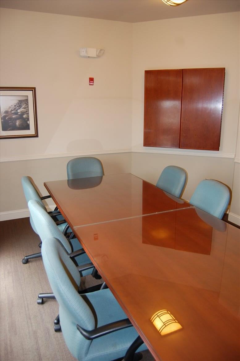 Roosevelt Commons Executive Office Suites LLC image 4