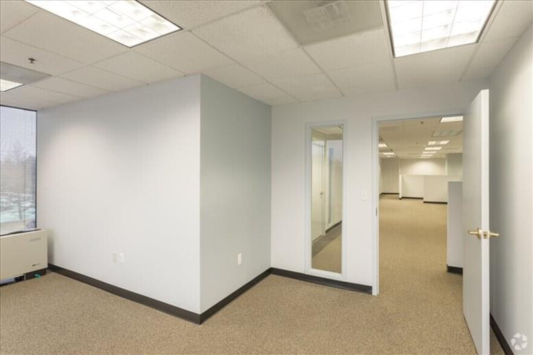 Glass Suites image 4