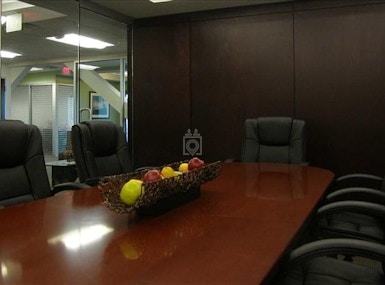 Cummings Executive Center image 3
