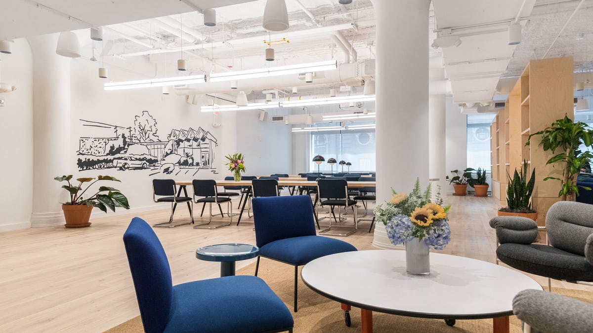 WeWork 75 Arlington St image 3