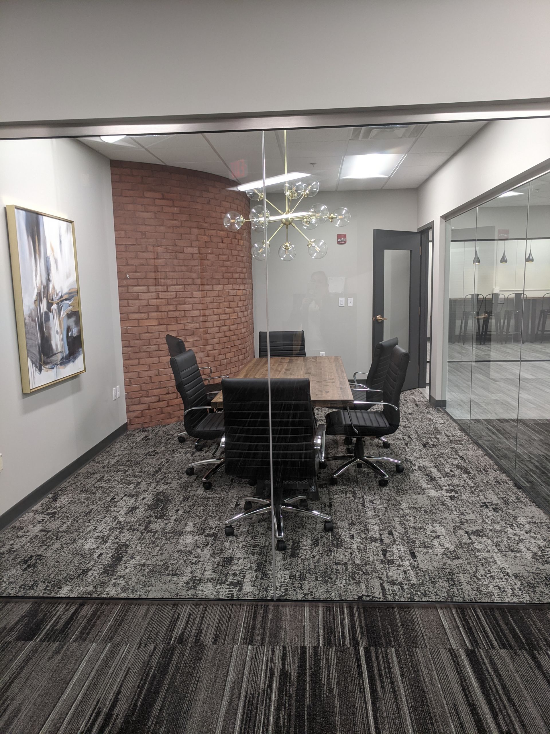 Highland-March Workspaces image 5