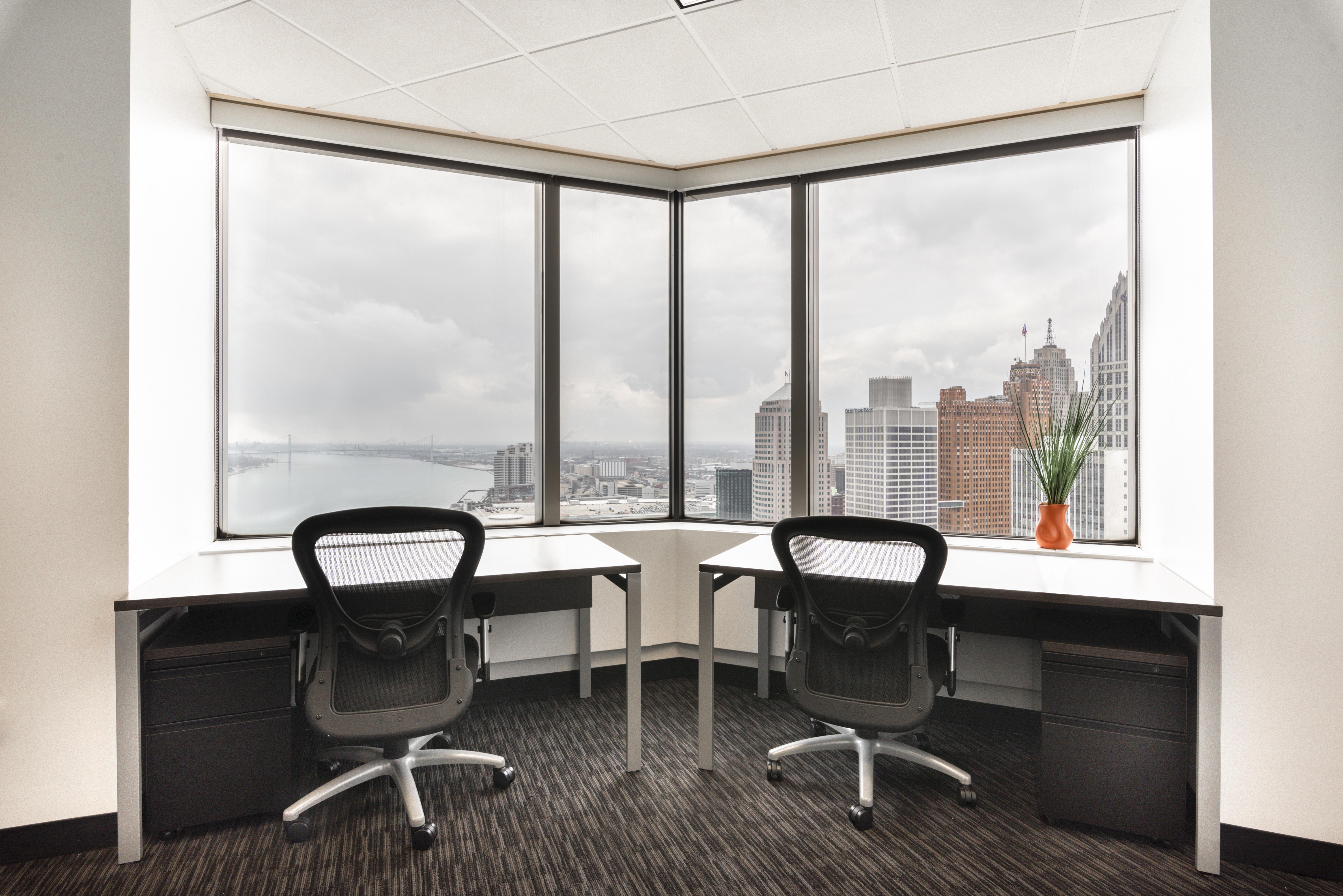 Regus - Michigan, Detroit - RenCen image 3