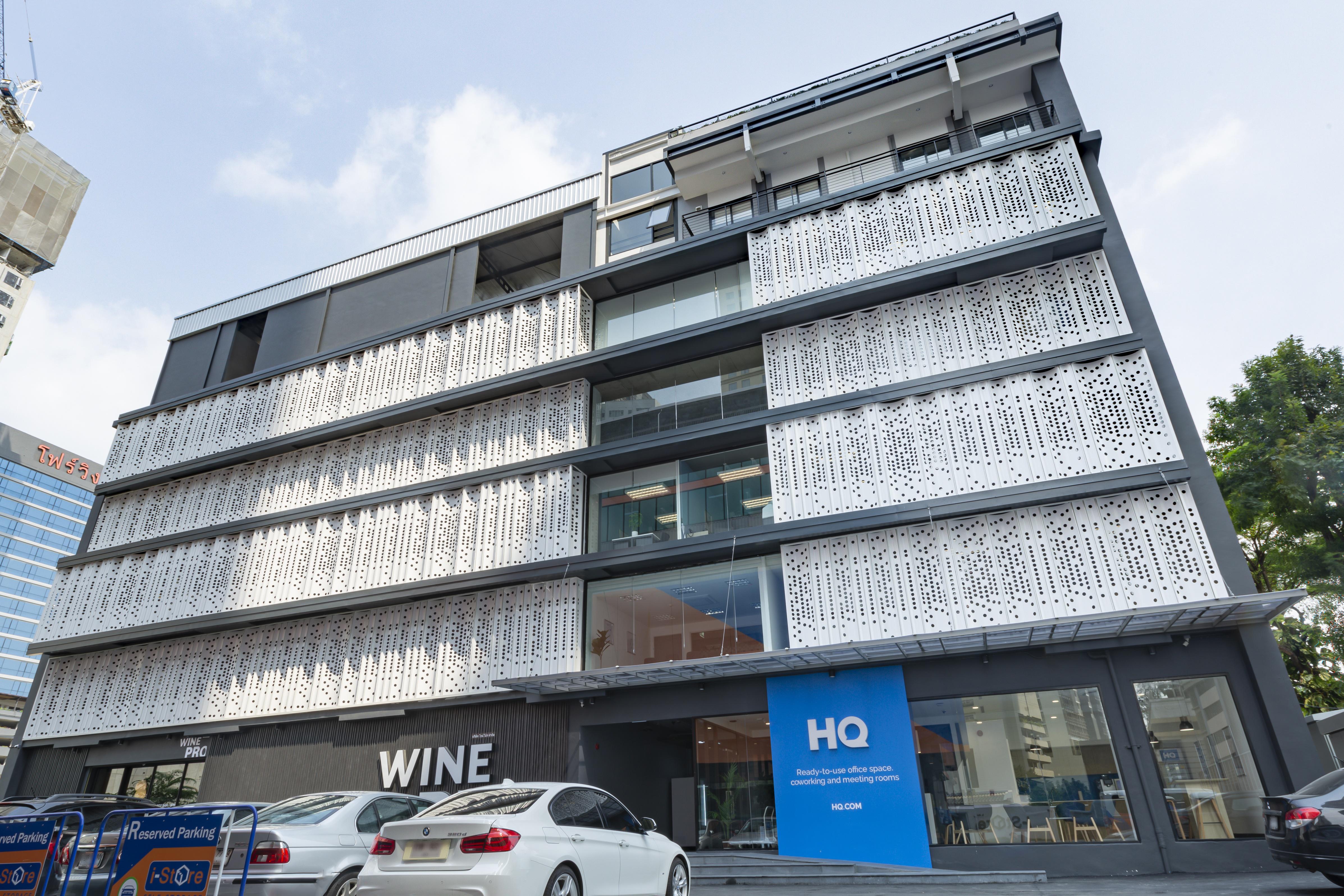 Synchronous profile image