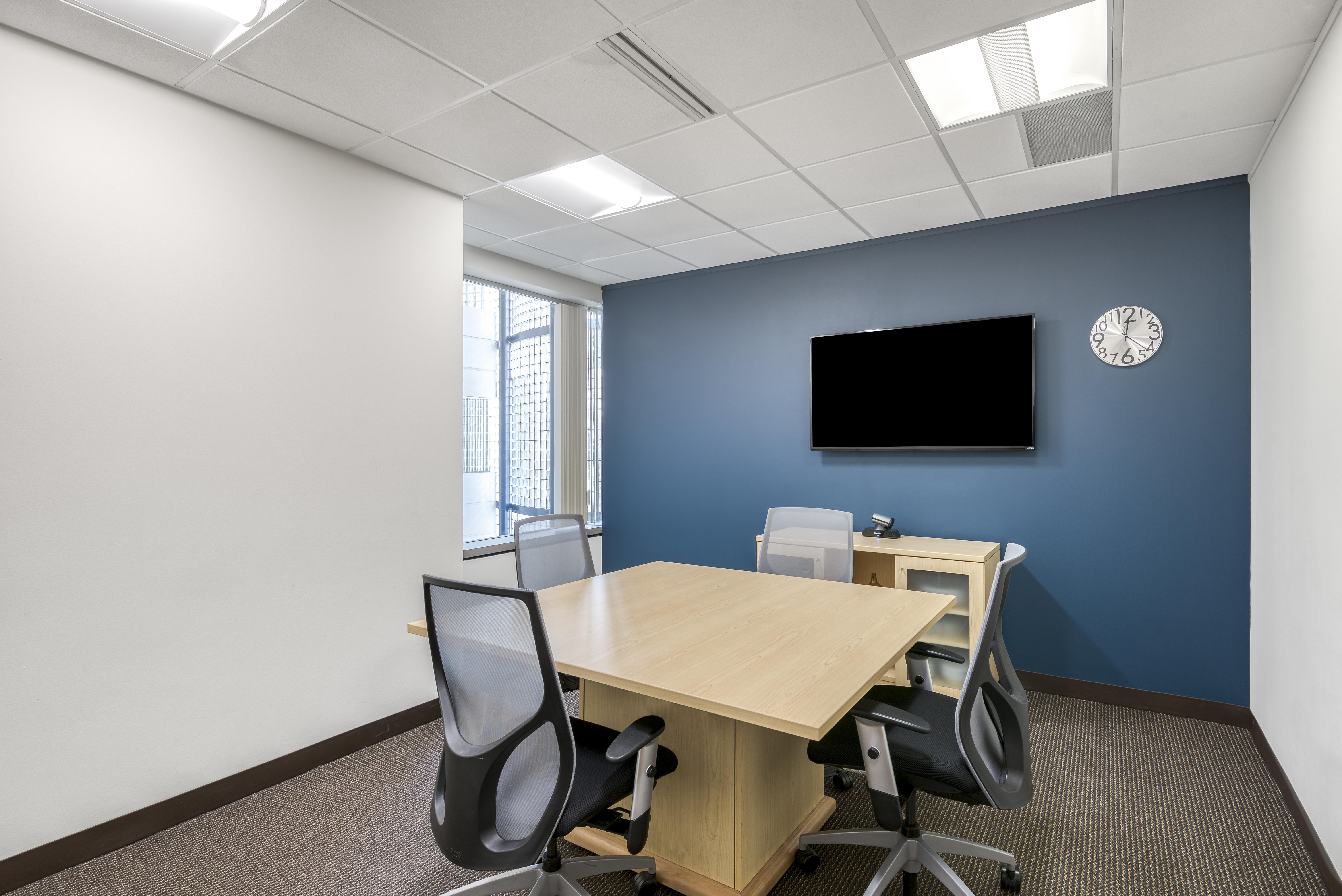 Regus - Michigan, Troy - Troy Liberty Center image 4