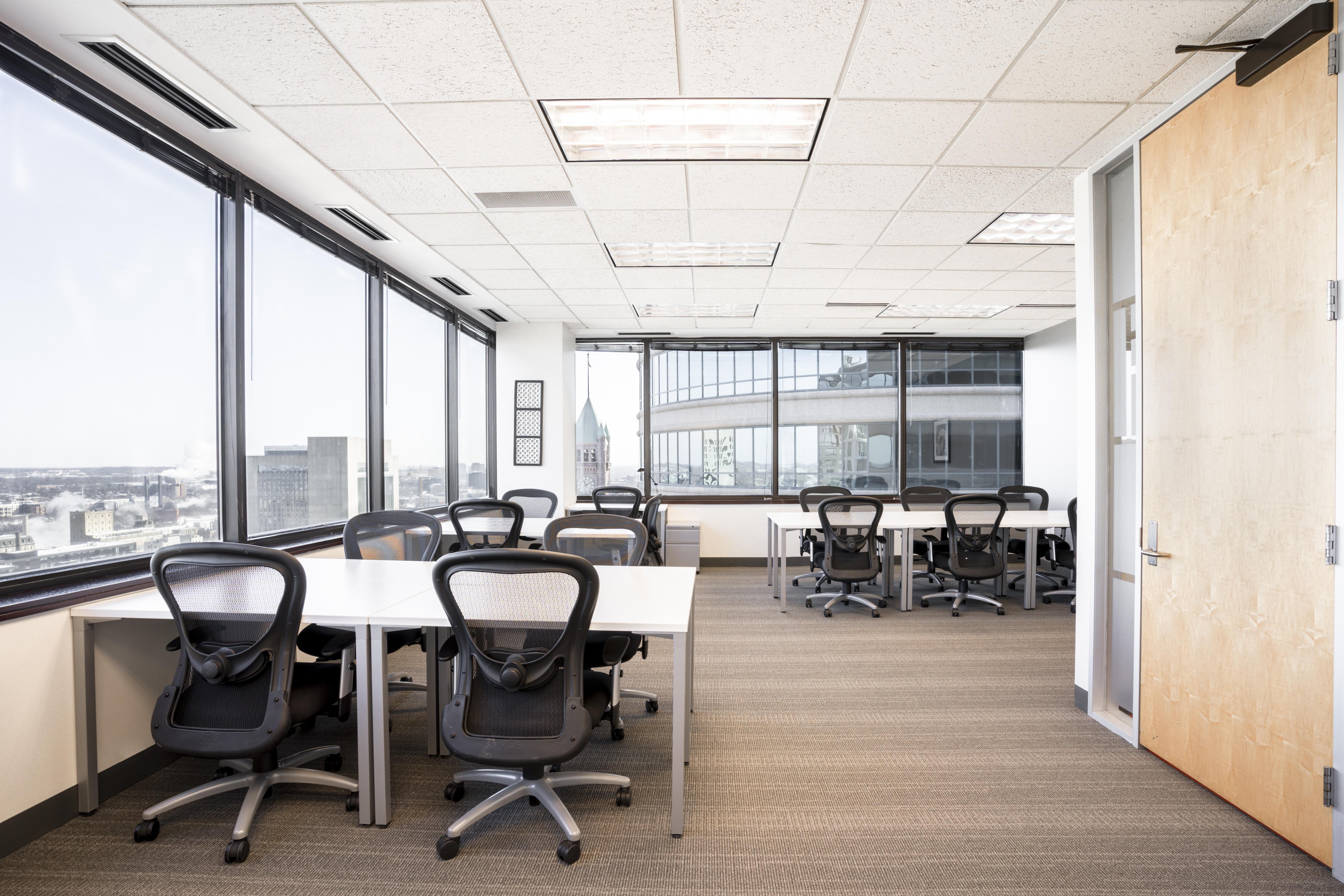 Regus - Minnesota, Minneapolis - Fifth Street Towers image 3