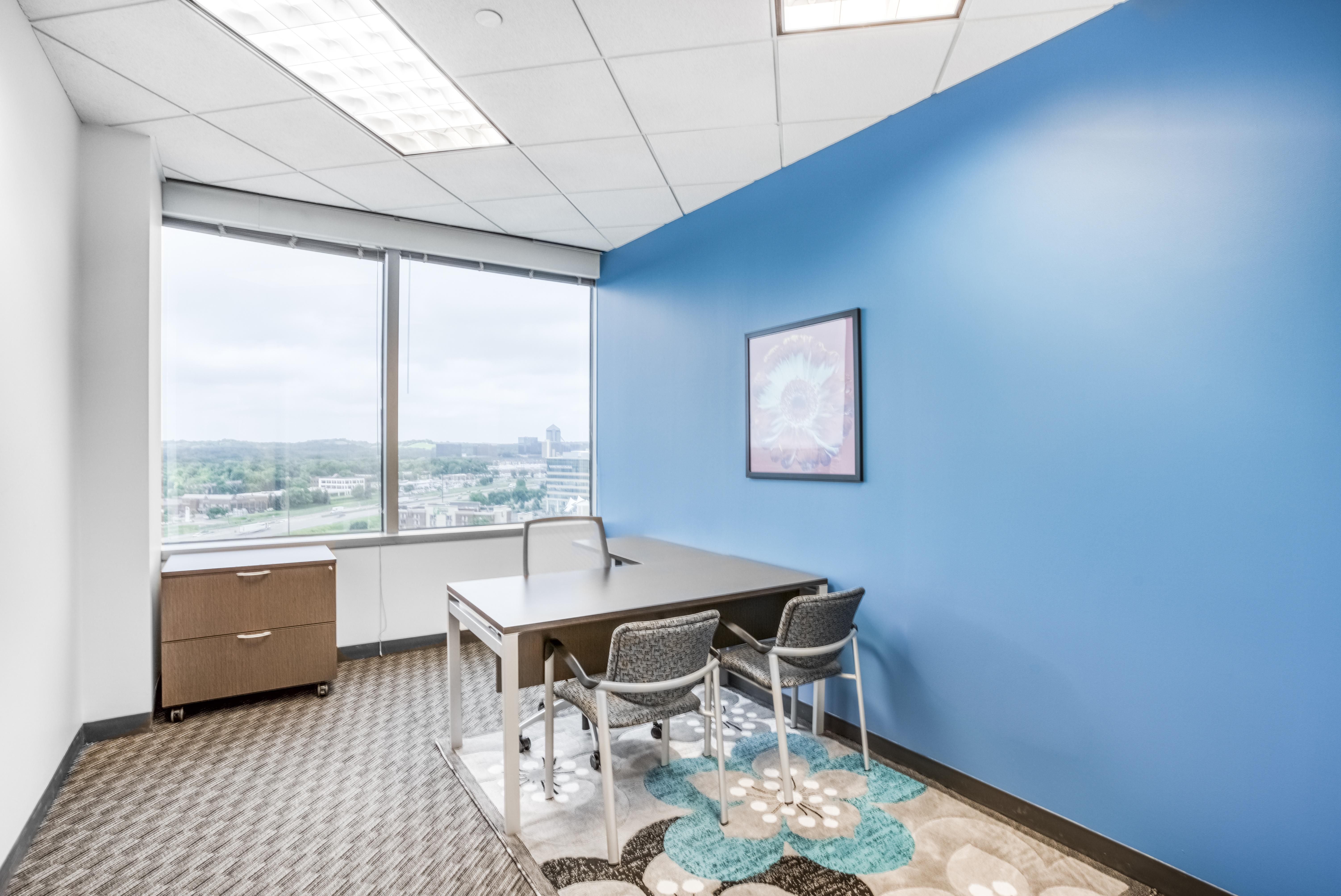 Regus - Minnesota, Minneapolis - Minnesota Center image 3