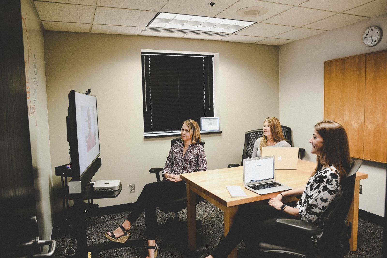 Studio Cowork image 2