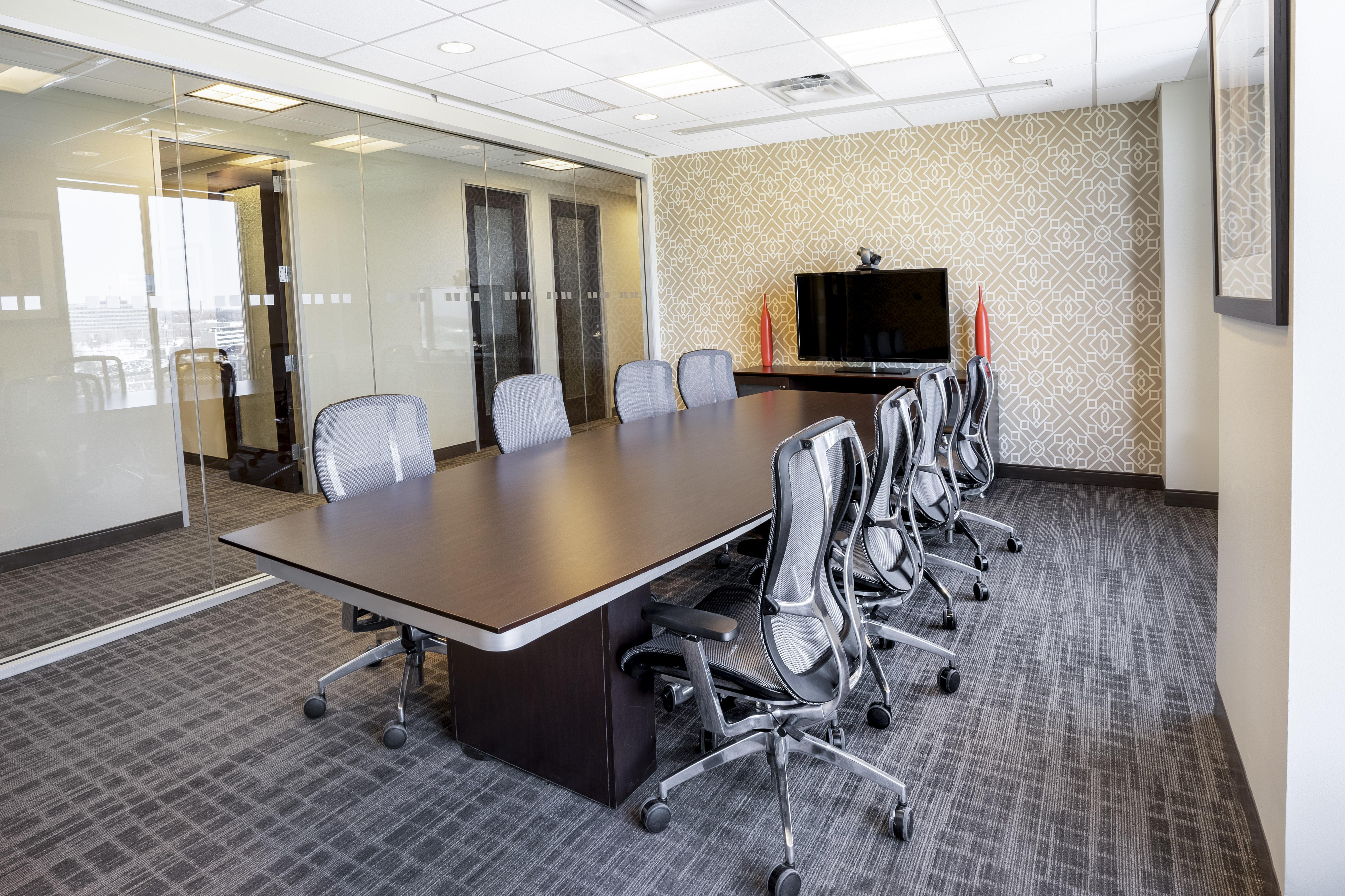 Regus - Minnesota, Minneapolis - St. Paul - Town Square Tower image 5