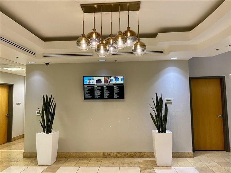 Plaza Offices image 2