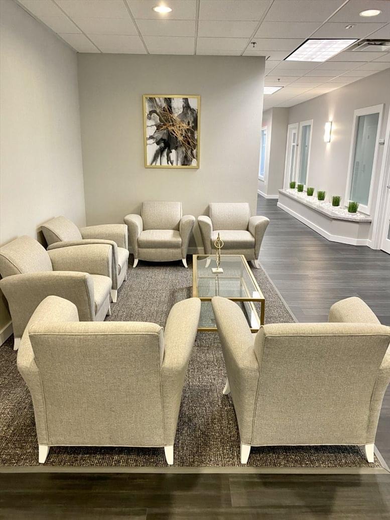 Plaza Offices image 5