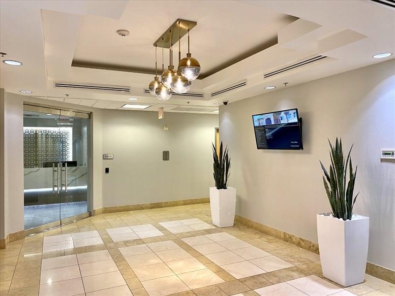 Plaza Offices image 1