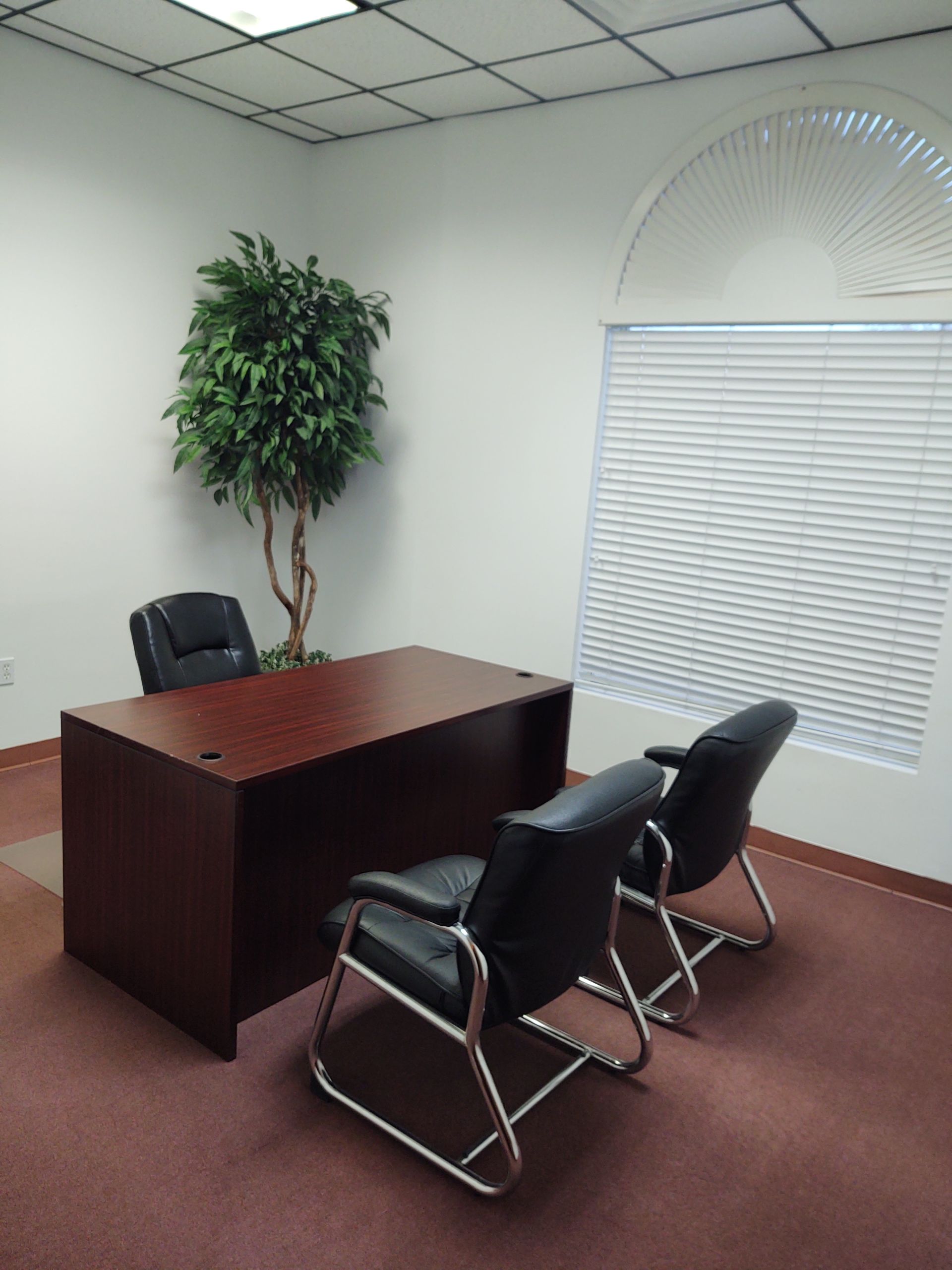 Airport Executive Suites Las Vegas image 2