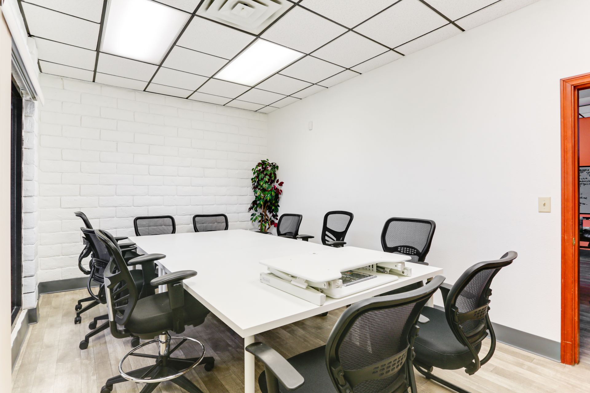 Feathernest Colearning Group image 2