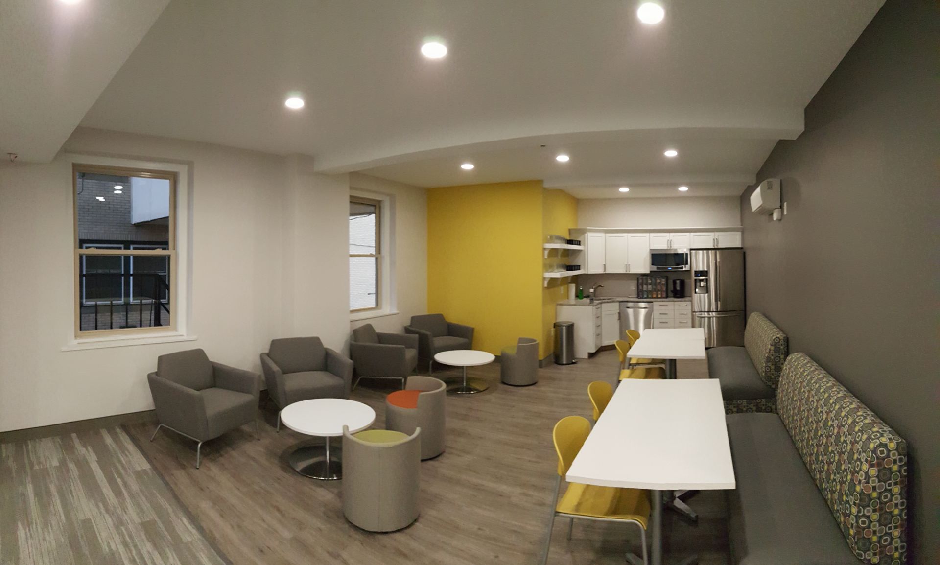 WBC Office Suites image 4