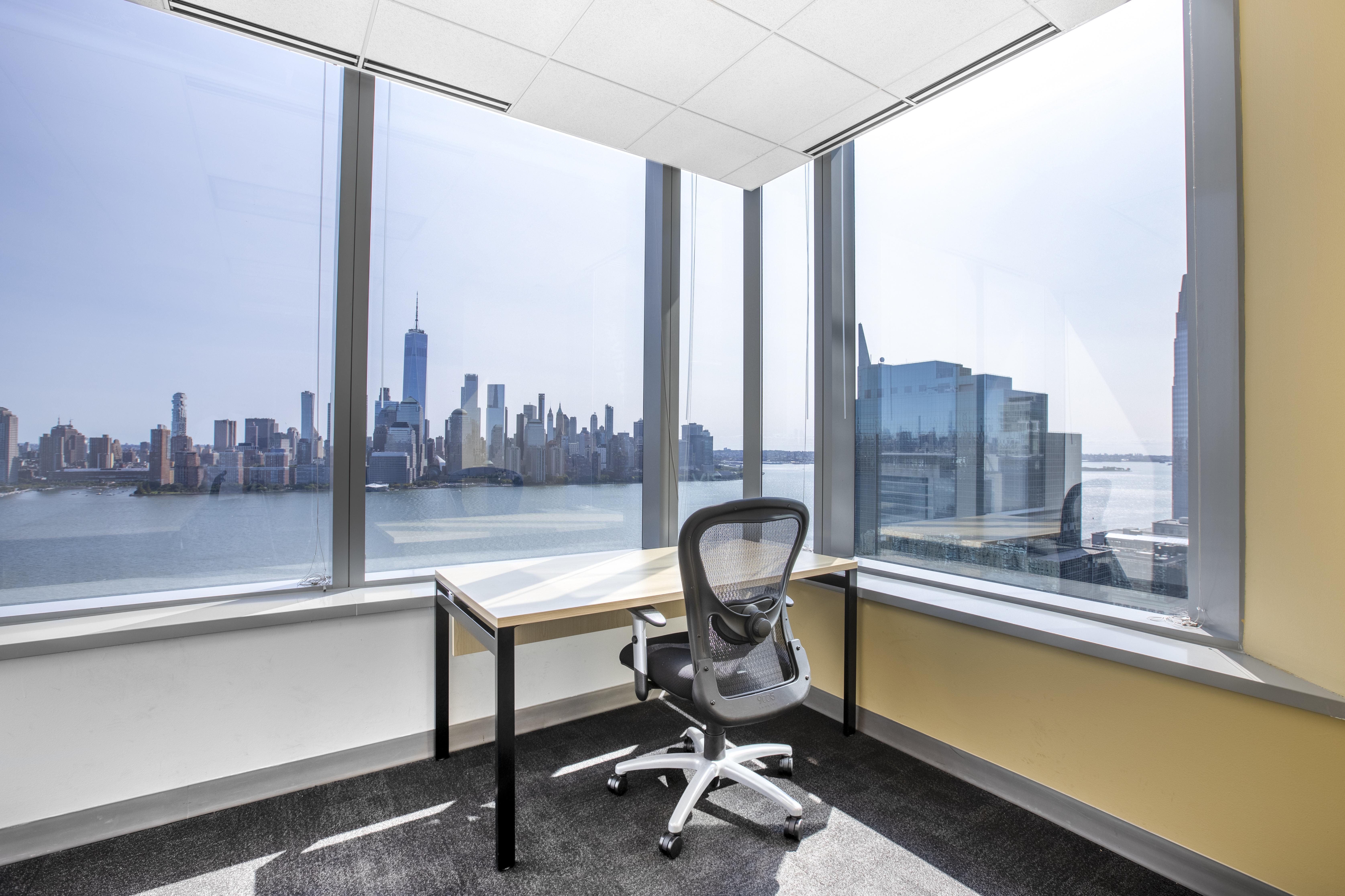 Regus - New Jersey, Jersey City - Harborside Financial image 1
