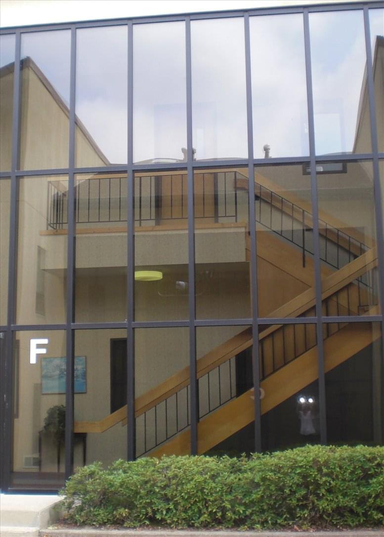 ROI Office Suites image 5