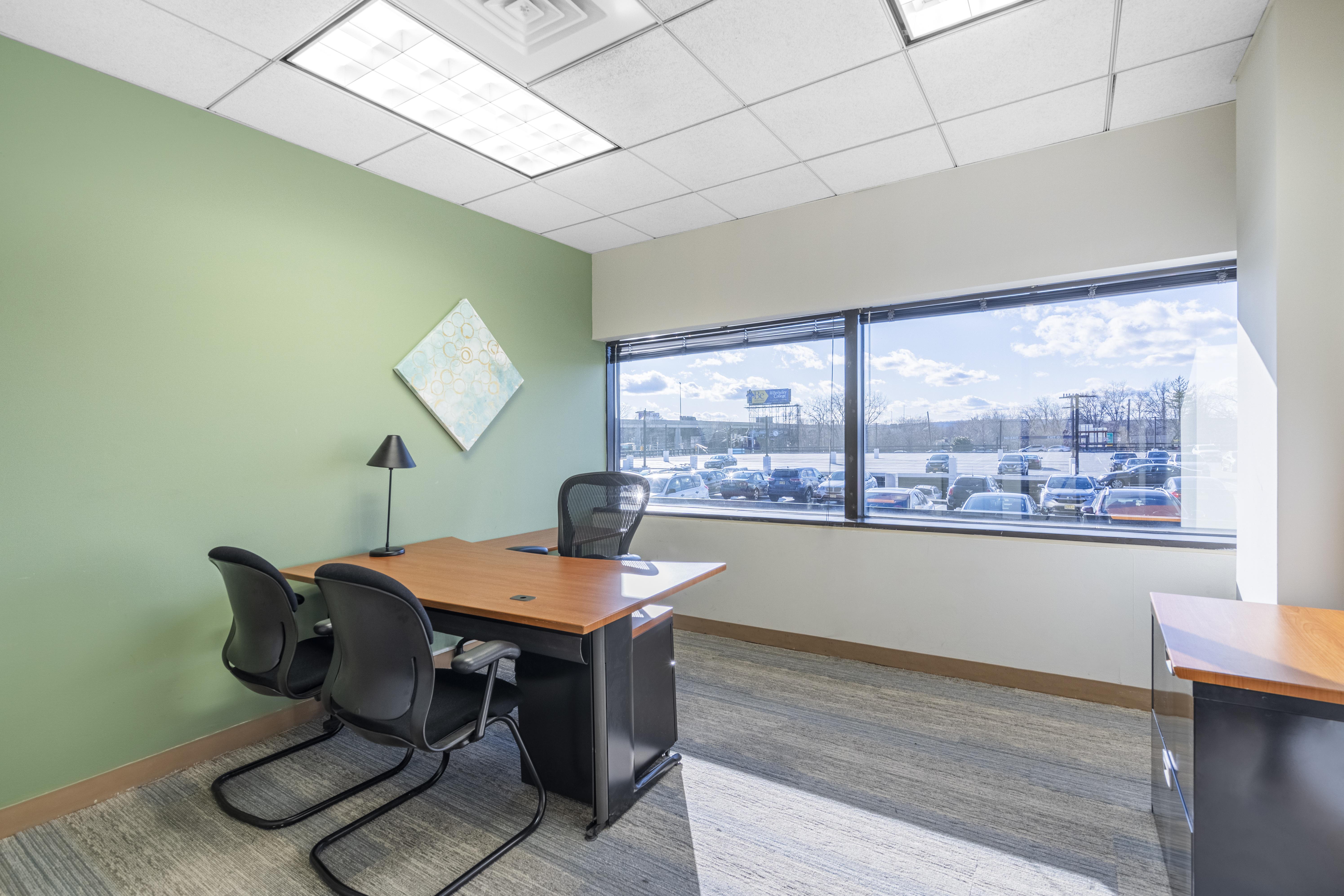 Regus - New Jersey, Saddle Brook - Saddle Brook image 3