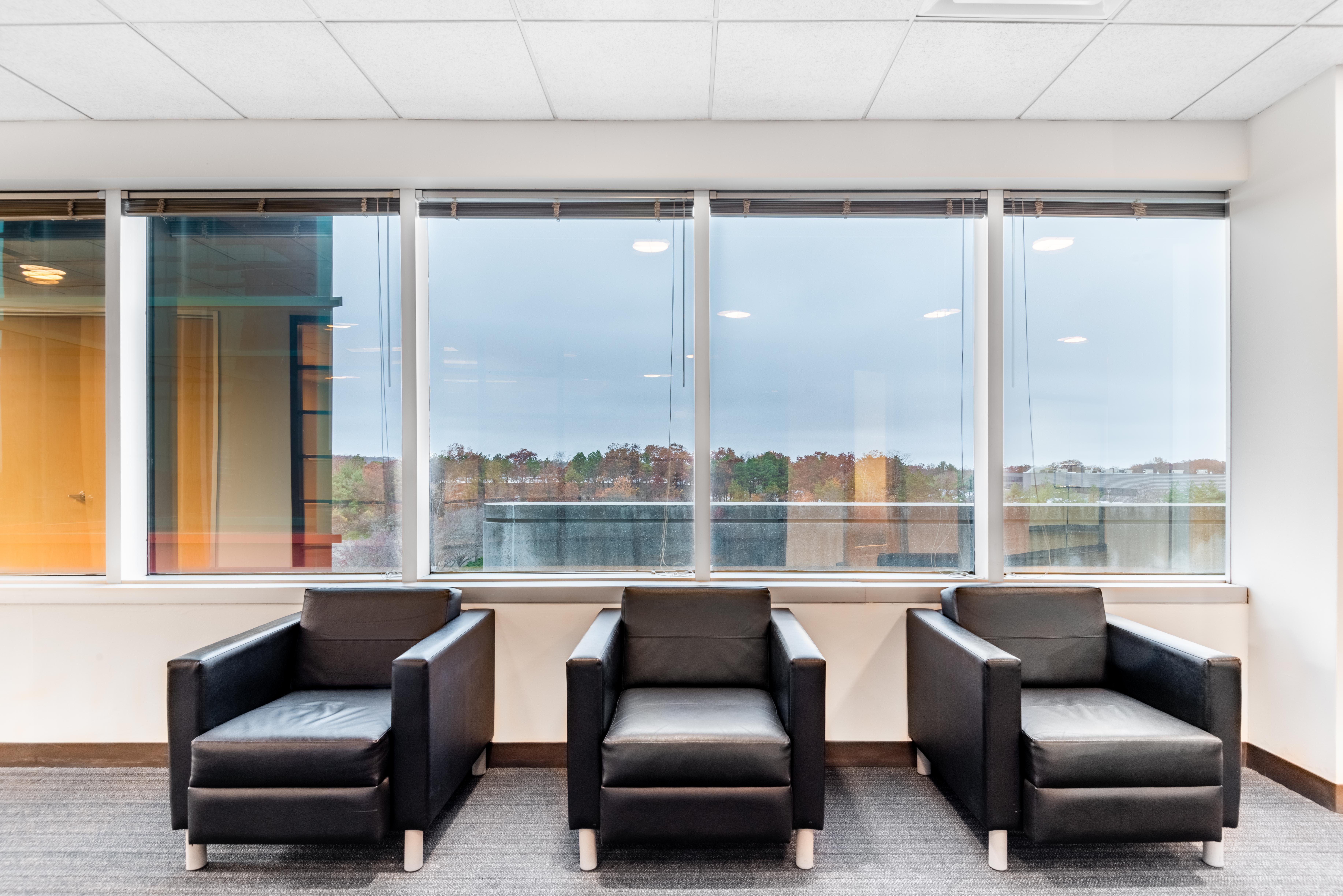 Regus - New York, Hauppauge - 150 Motor Parkway image 5