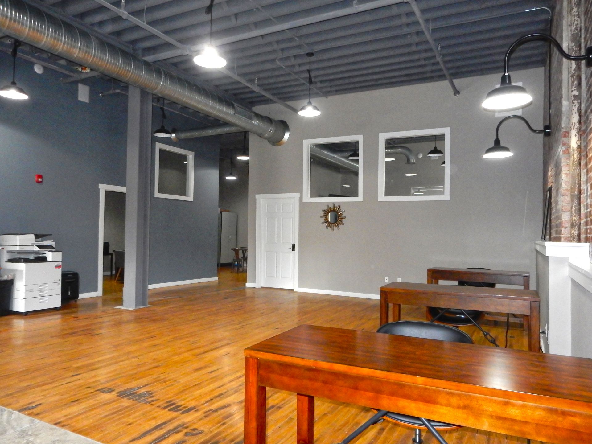 Willow Bay Commerce Center image 5