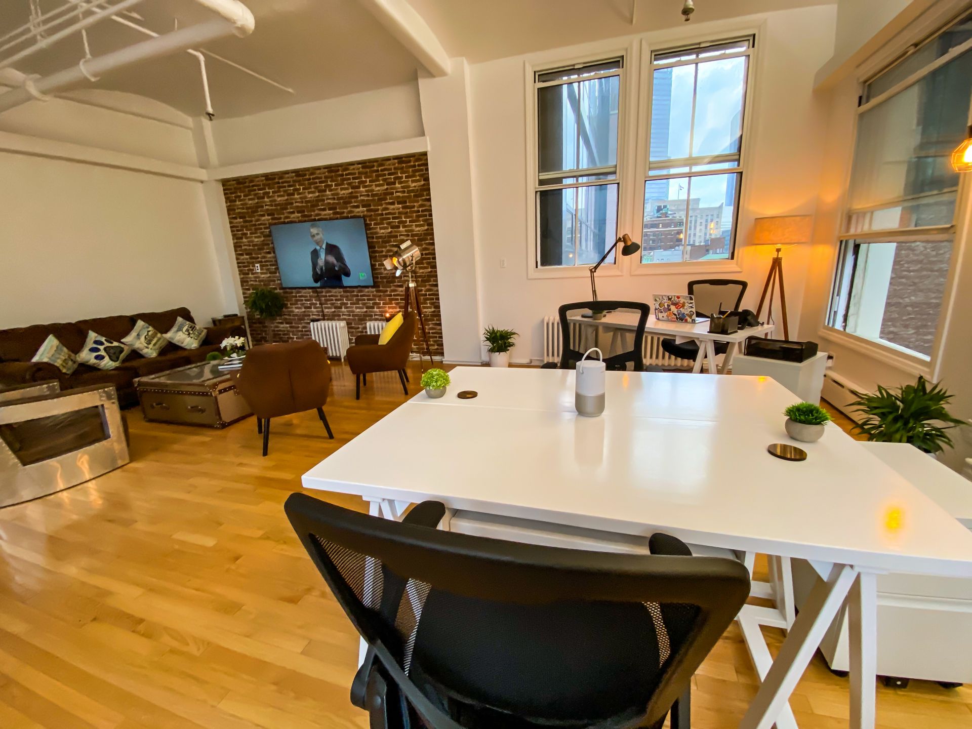 Open or dedicated desk at PH Fulton Centre image 4