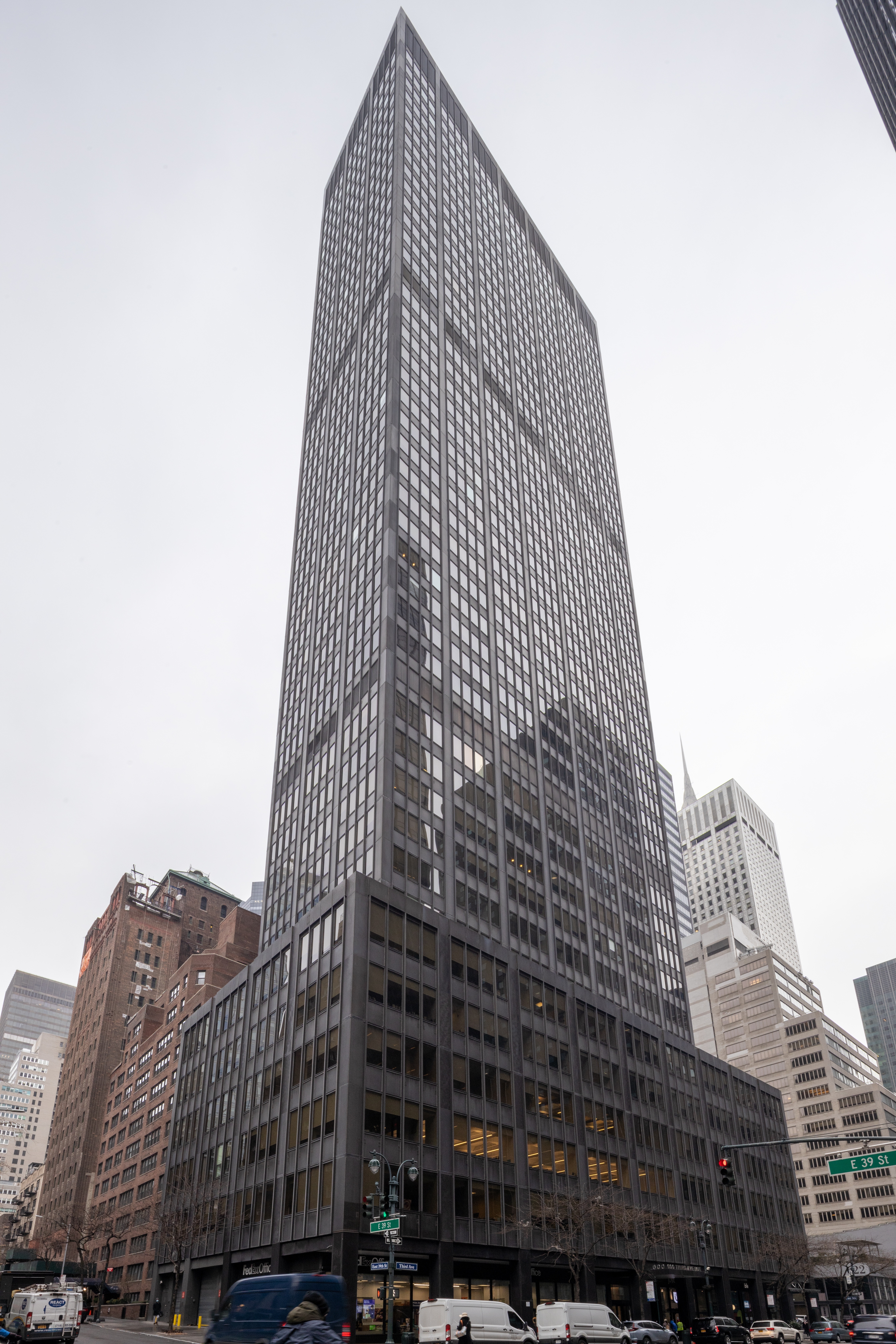 Regus - New York, New York - 600 Third Avenue profile image