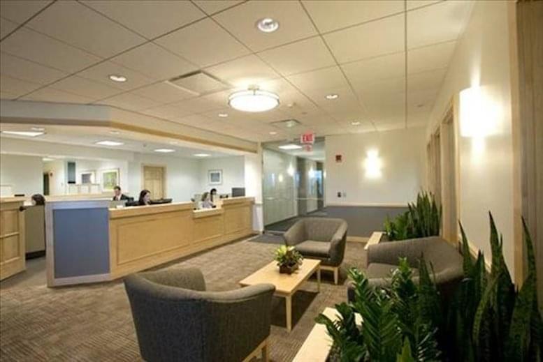 Intelligent Office at RXR Plaza Uniondale image 5