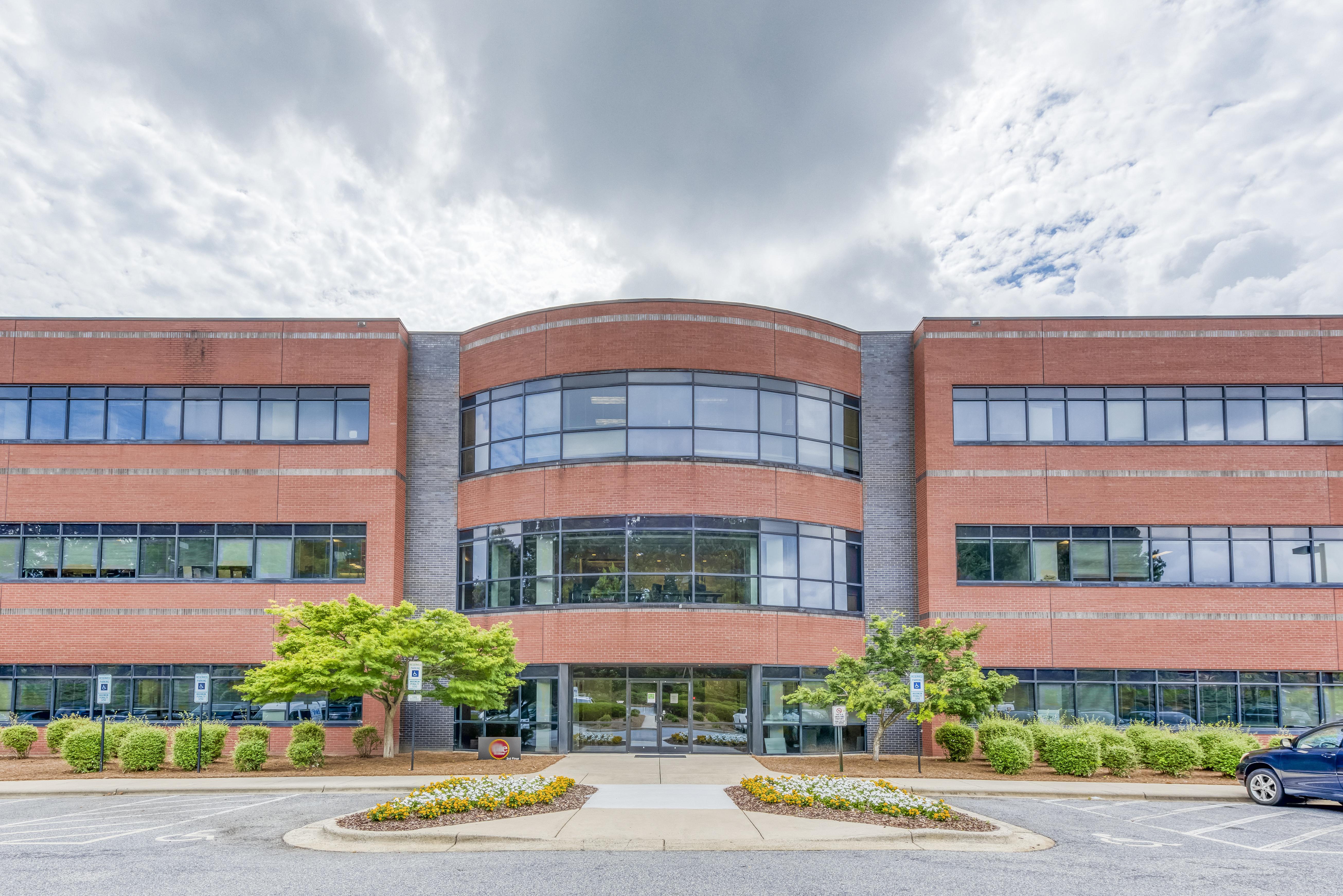 Regus - North Carolina, Greensboro - Green Valley Office Park profile image