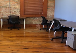 Coworking Station image 2