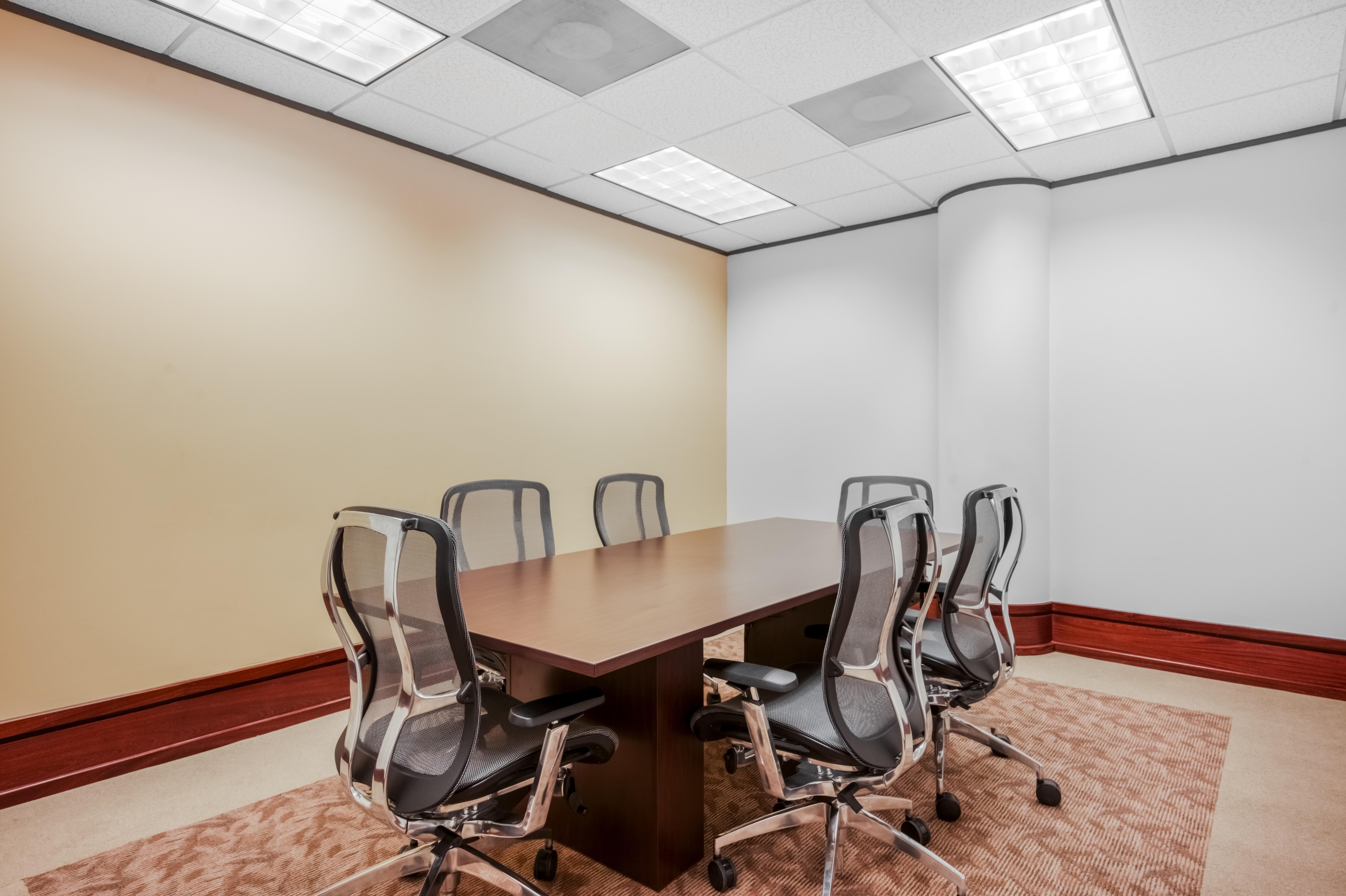 Regus - North Carolina, Raleigh - Forum I (Office Suites Plus) image 4