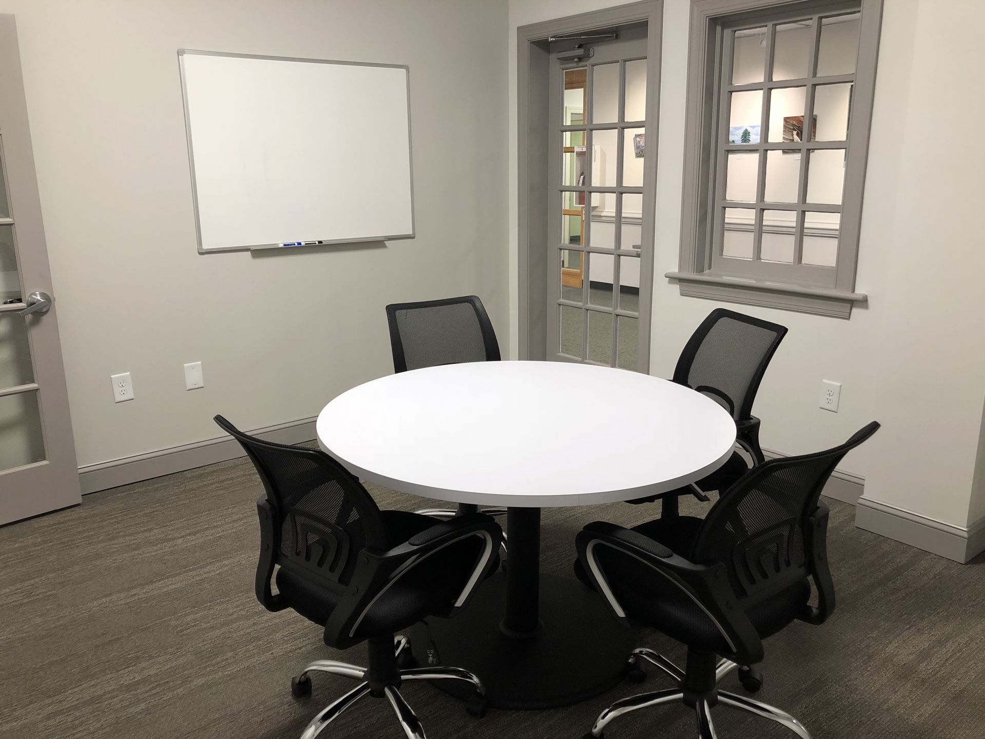 Station Square image 5