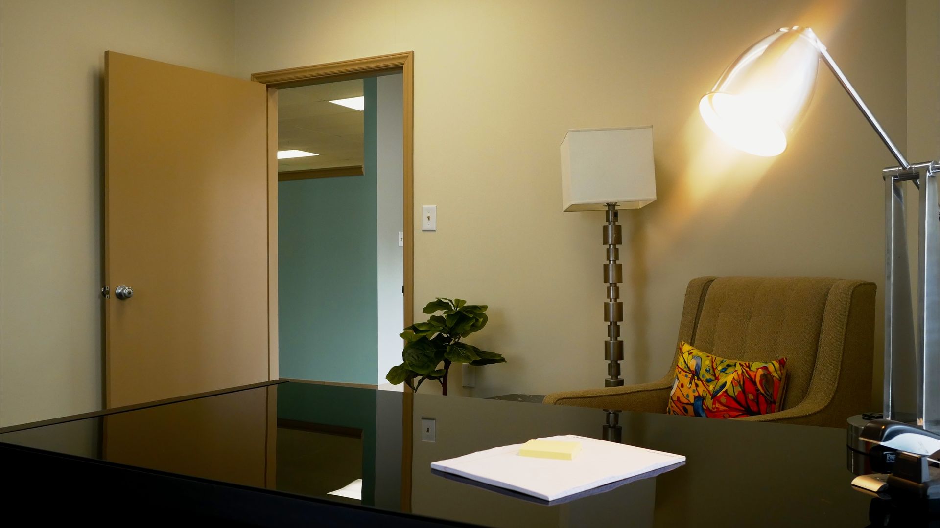 Bytor Business Center image 2