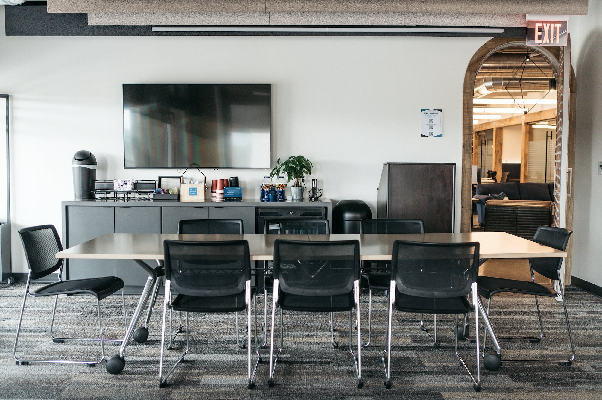 Brick House Blue image 5