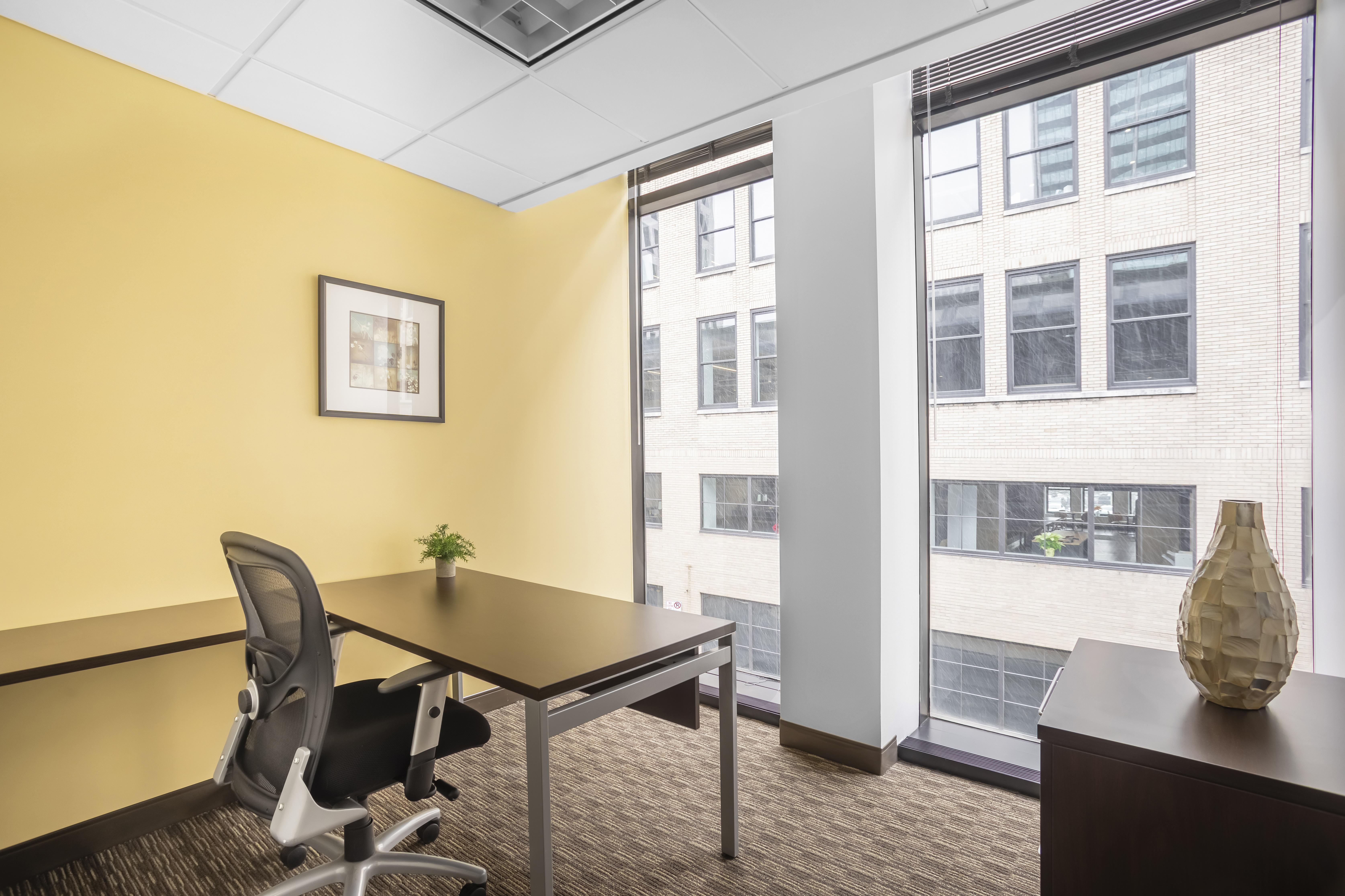 Regus - Ohio, Columbus - Galleria at PNC Plaza image 3