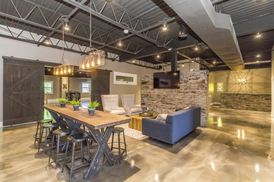 The Hub On Kenny image 5