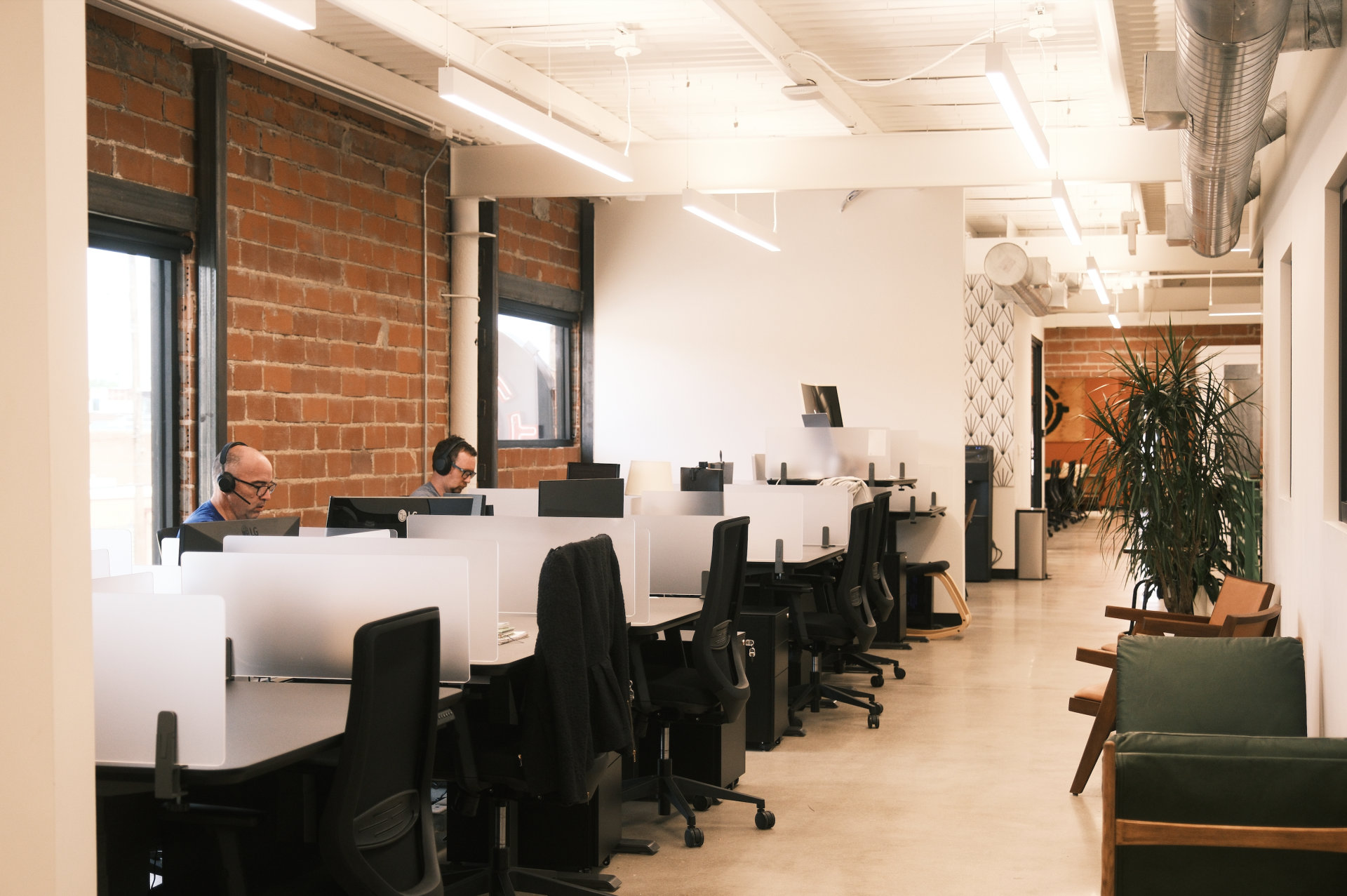 The Root Coworking - Market Station image 5