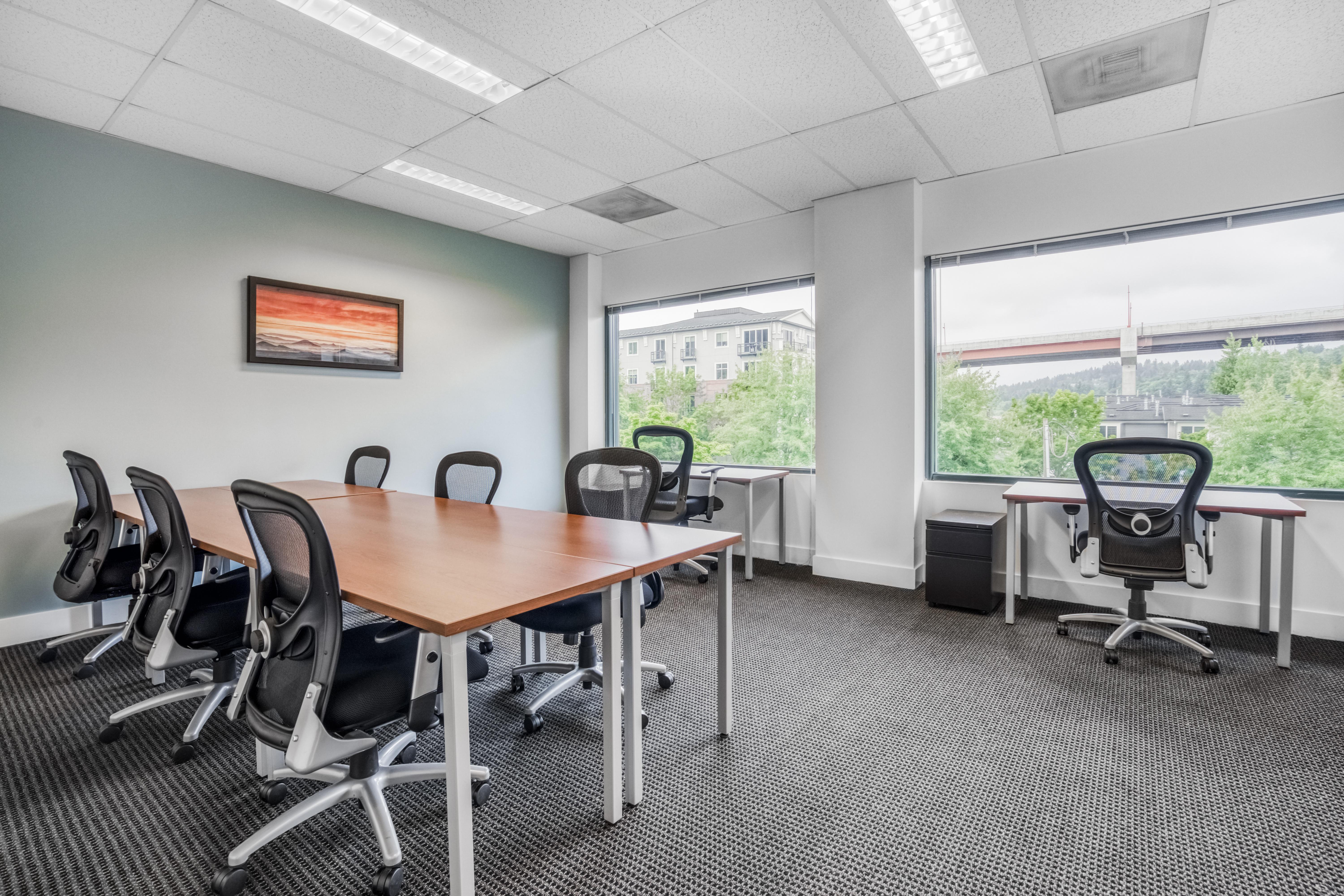 Regus - Oregon, Portland - River Park Center image 4