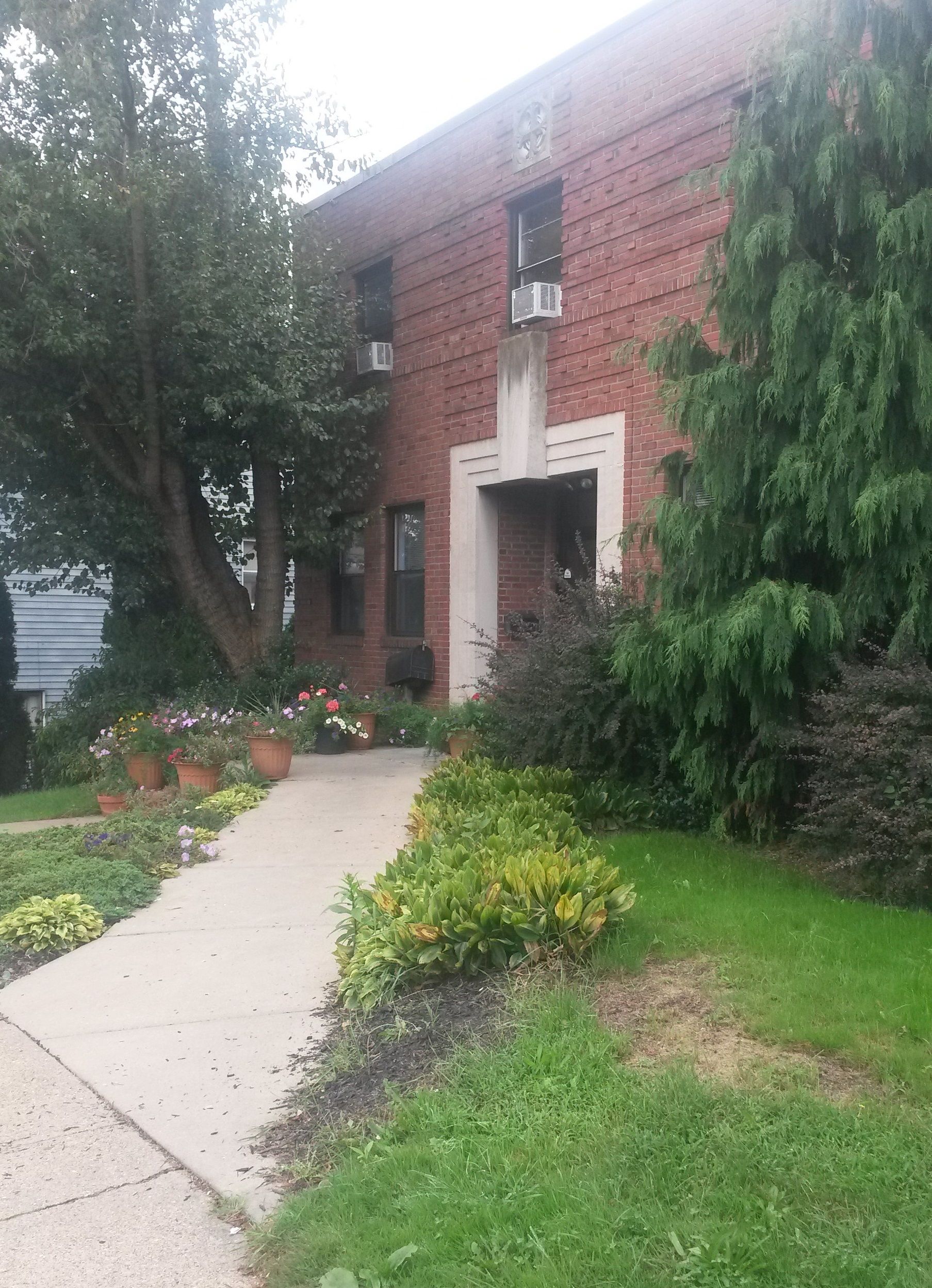 Gove Business Center image 4