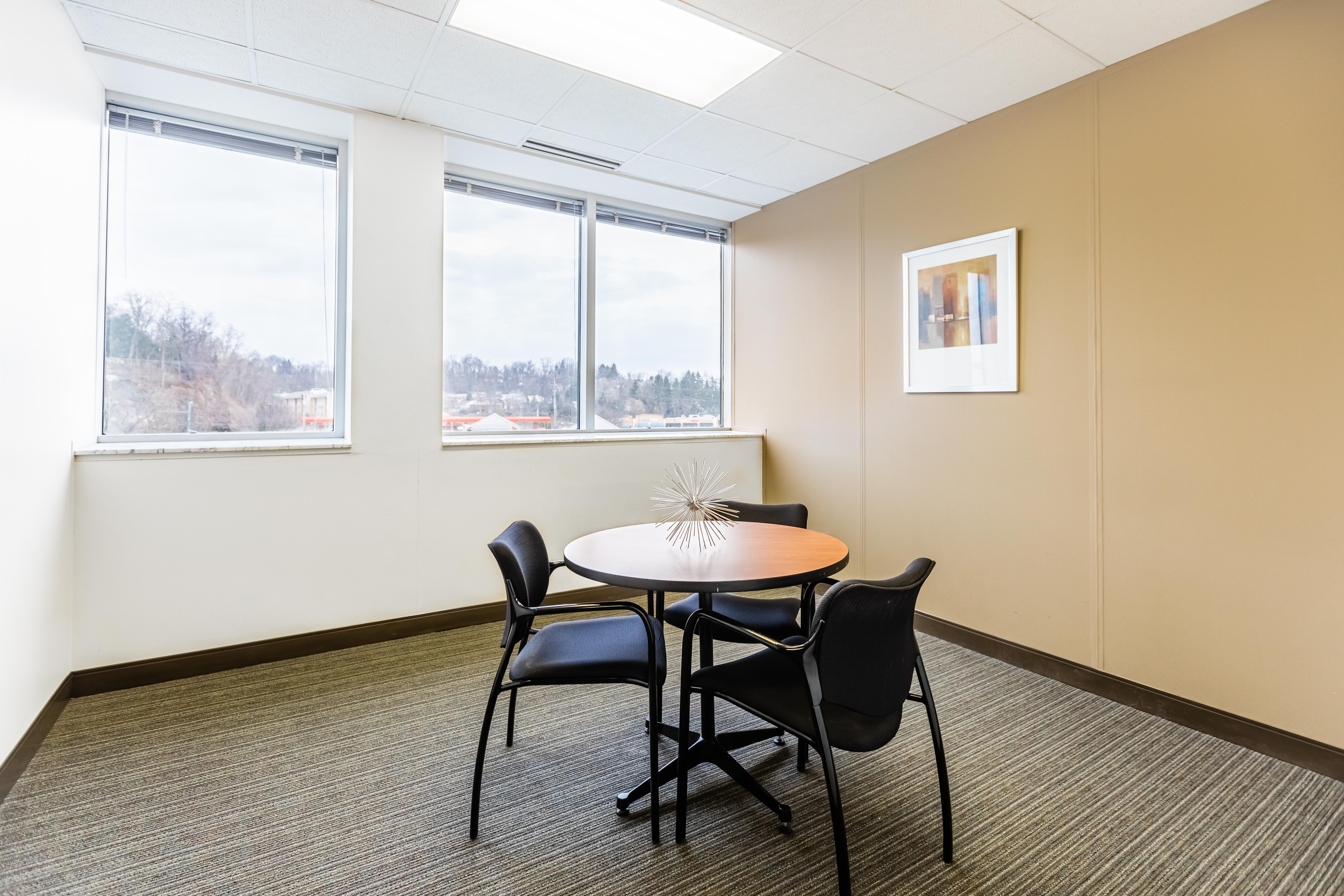 Regus - Pennsylvania, Pittsburgh - Penn Center East  Monroeville image 4
