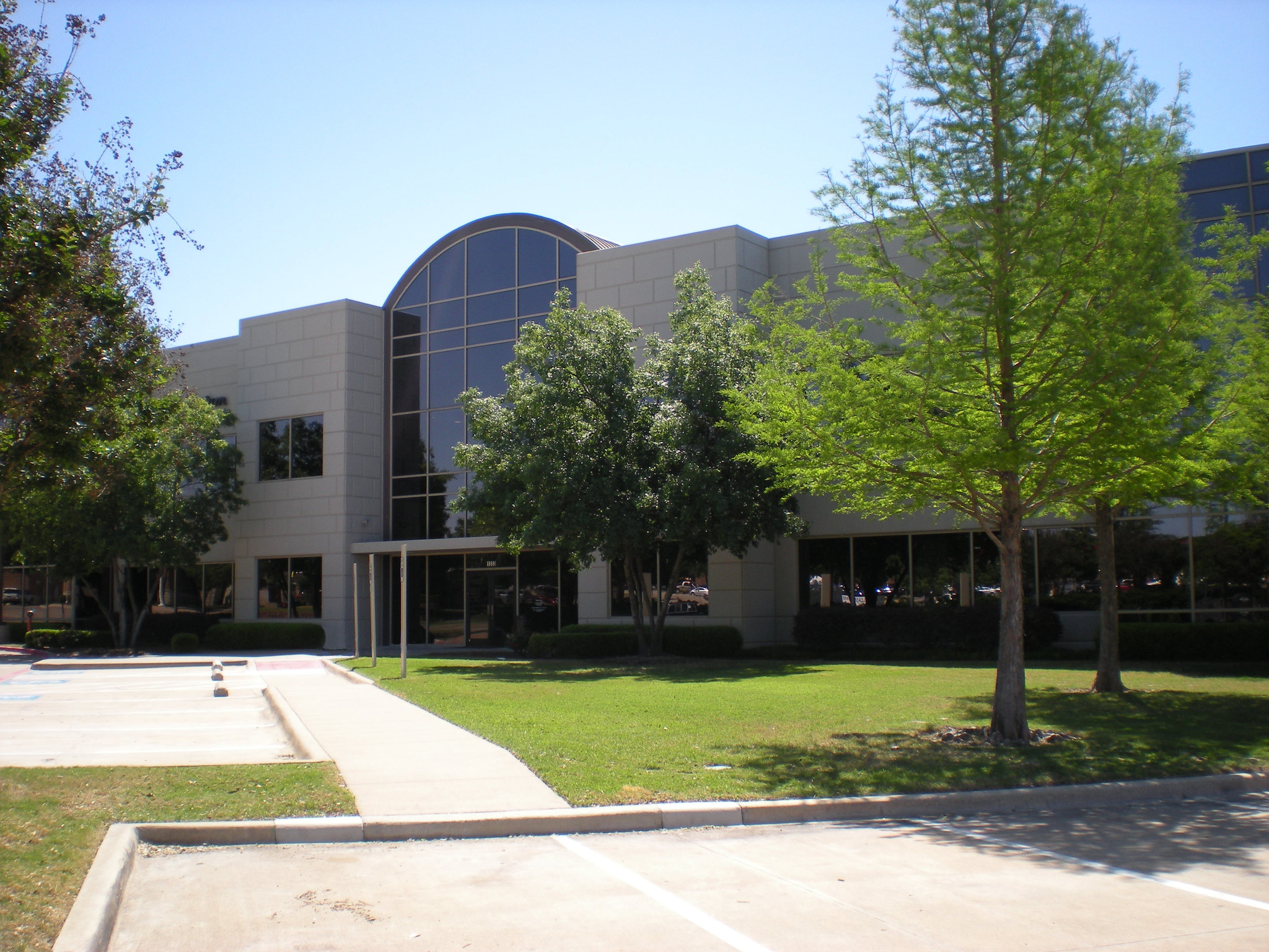 Executive Workspace image 5